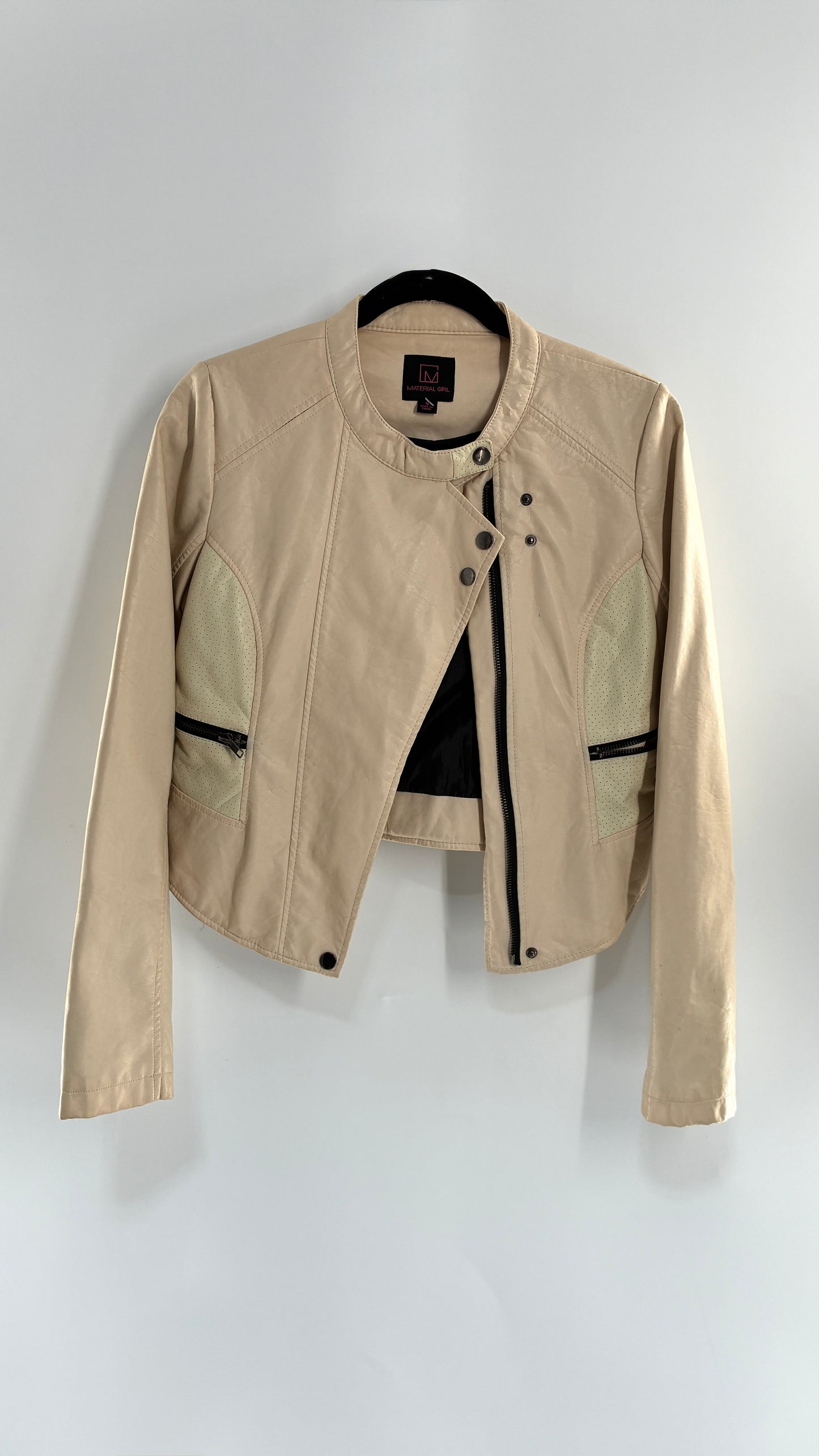 Vintage MATERIAL GIRL Cream Vegan Leather Moto Jacket with Contrast Zipper and Neck Strap (Small)