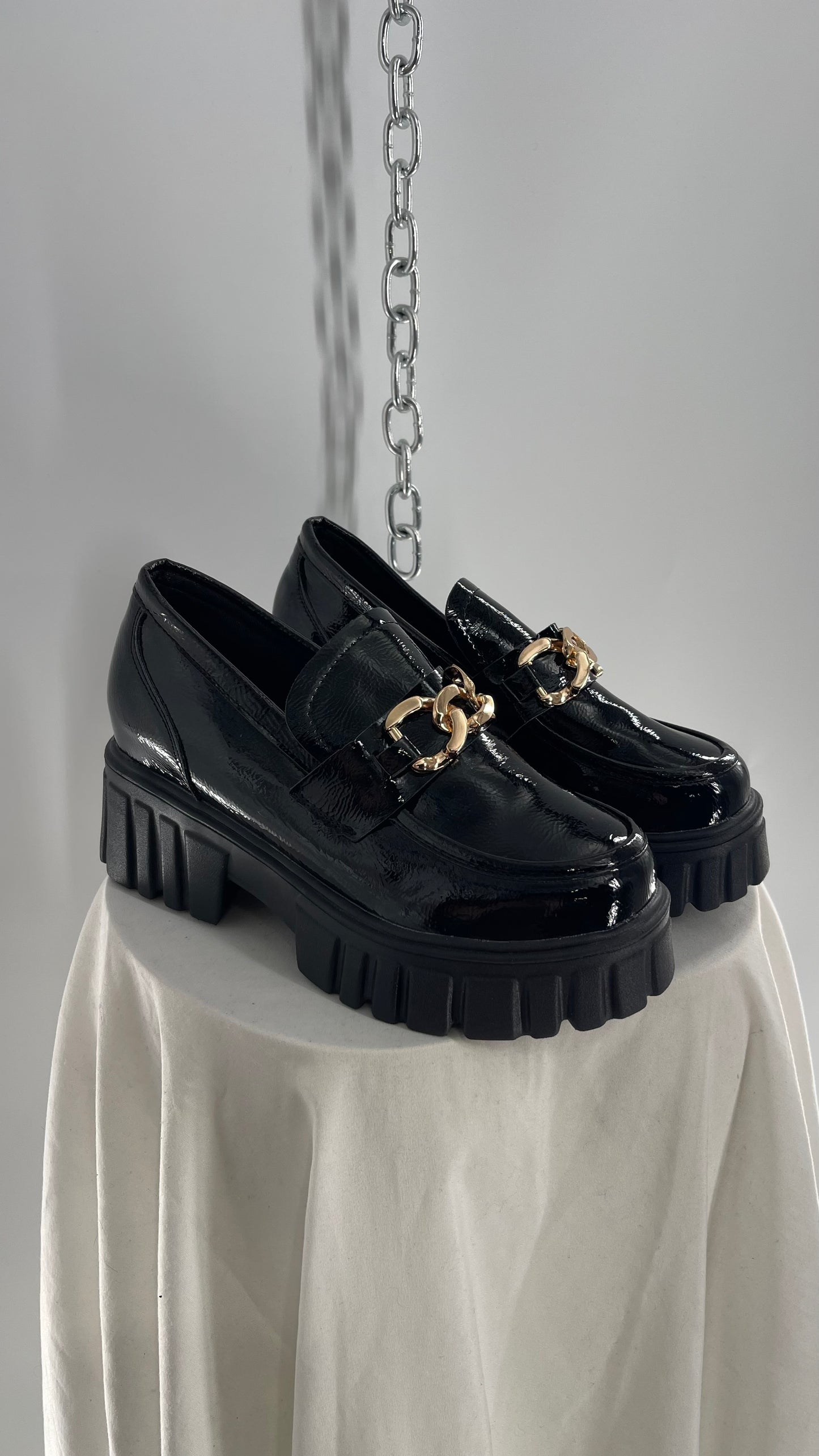 Patent Pleather Platform Oxfords with Gold Chain Detailing (7)