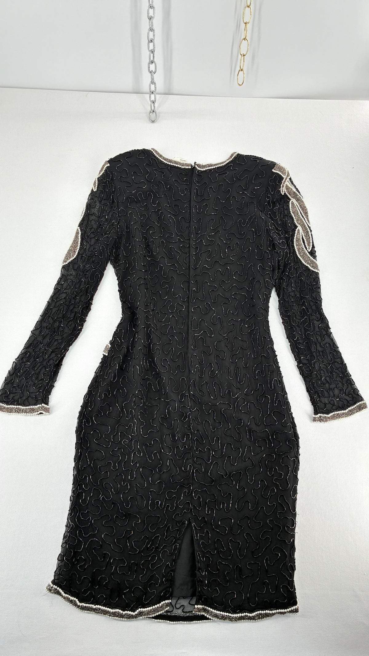 Vintage SILKY NITES BY CHERISH 100% Natural Silk Beaded Black Dress with Contrasting White Design (Medium)