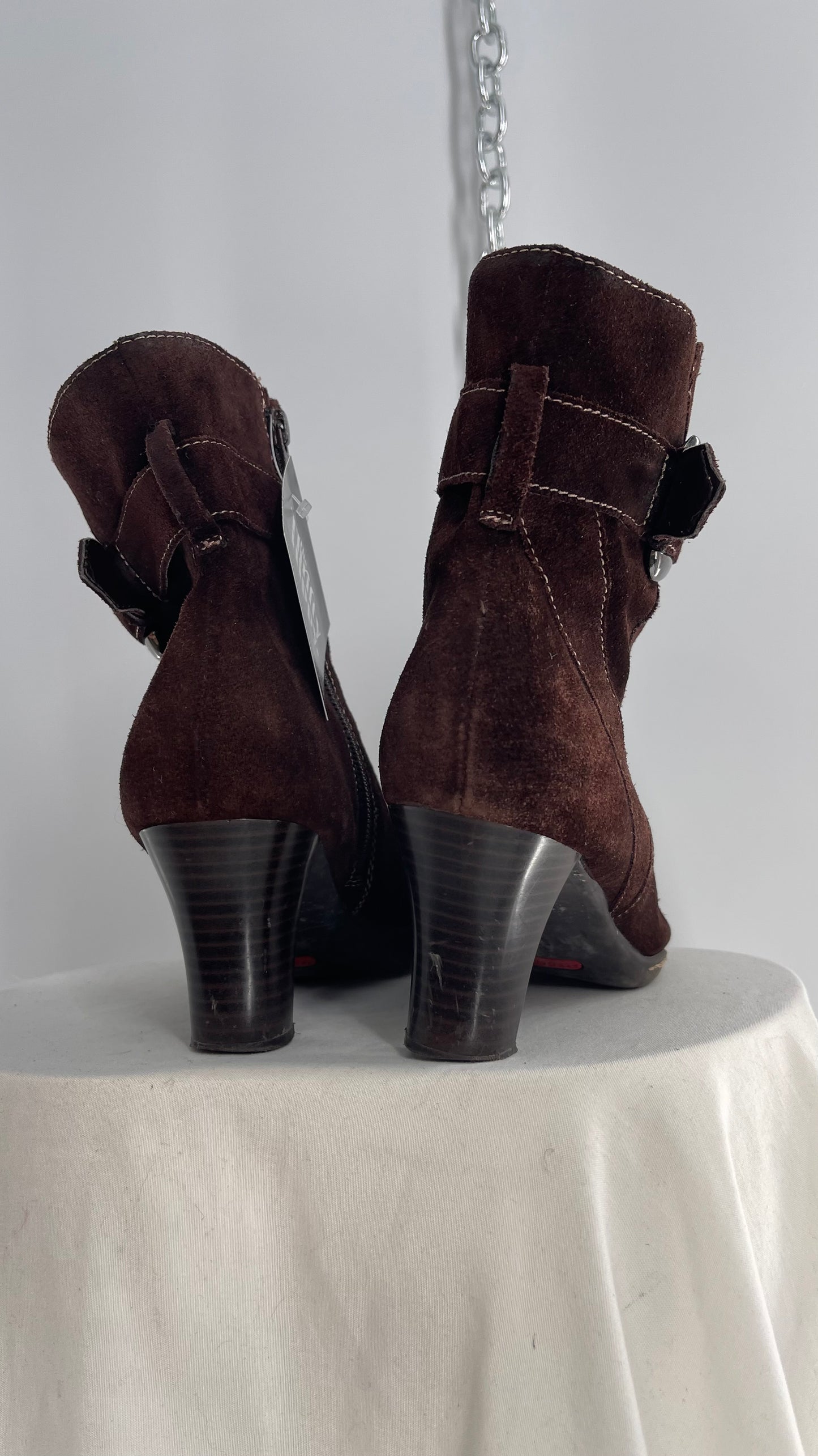 Vintage Aerosole Brown Suede Square Toe Booties with Contrast White Stitch and Ankle Buckle (7)