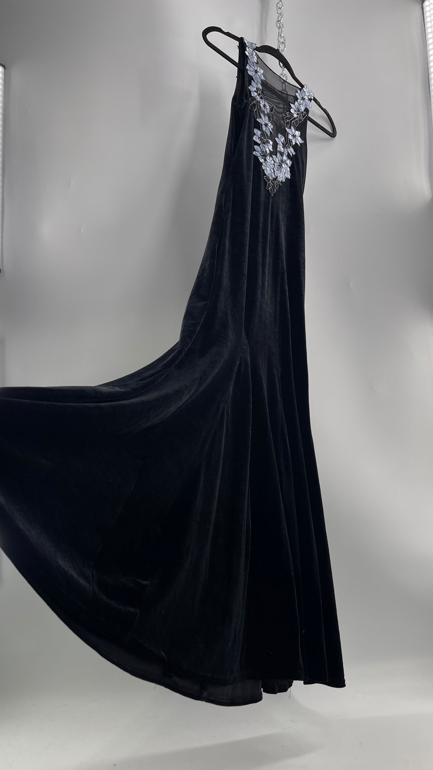 Vintage Jessica McClintock Black Velvet Fit And Flare Gown with Plunging Neckline Covered in Embroidered Beaded Pale Blue Flowers (2)