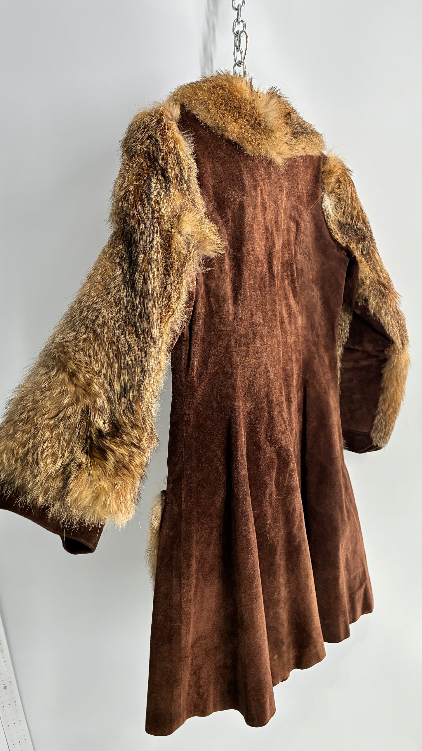 Vintage Cederland 1970s Genuine Suede Leather Coat with Fur Pockets, Sleeves, and Collar (44)