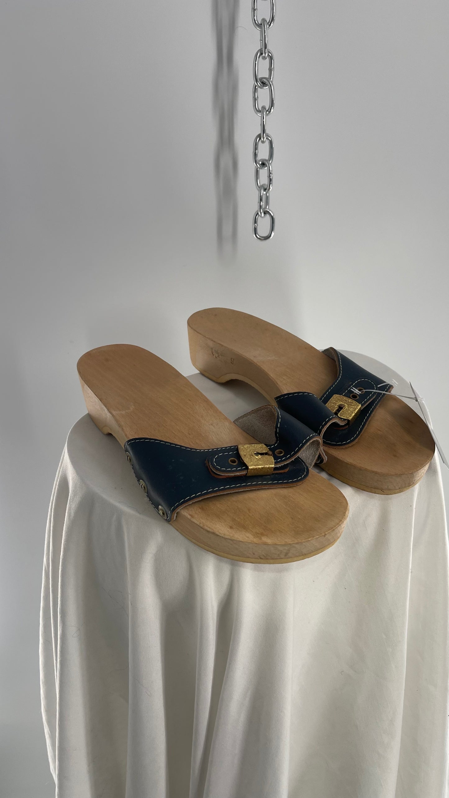 Vintage Dr.Scholls 1970s Wooden Clog Style Sandal with Navy Leather Strap (8)