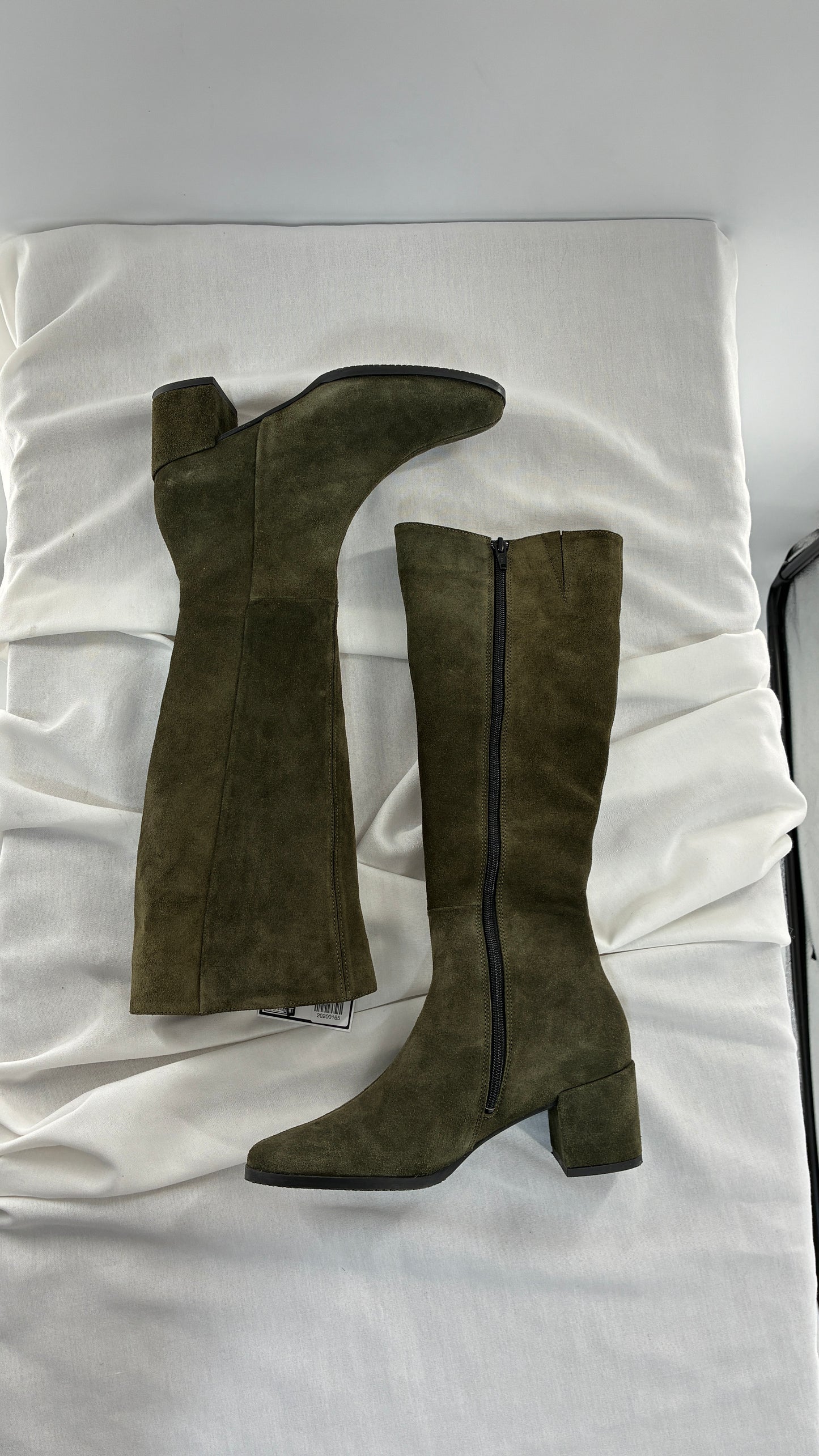 Vintage ERIC MICHAEL Olive Green Suede Boots Square Toe Knee High Boots (36)