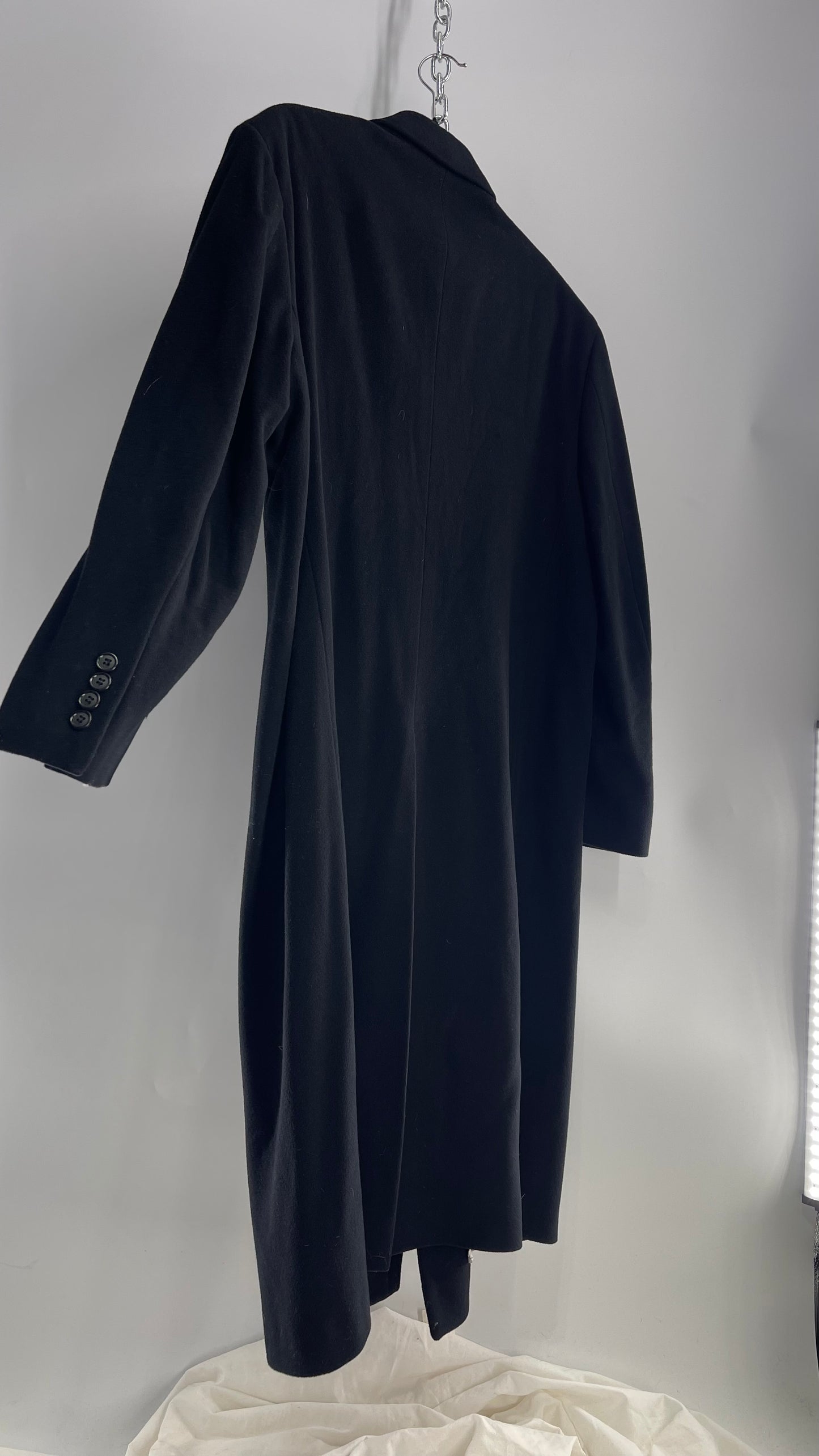 Vintage Black Wool Woven Coat Made in Dominican Republic (Large)