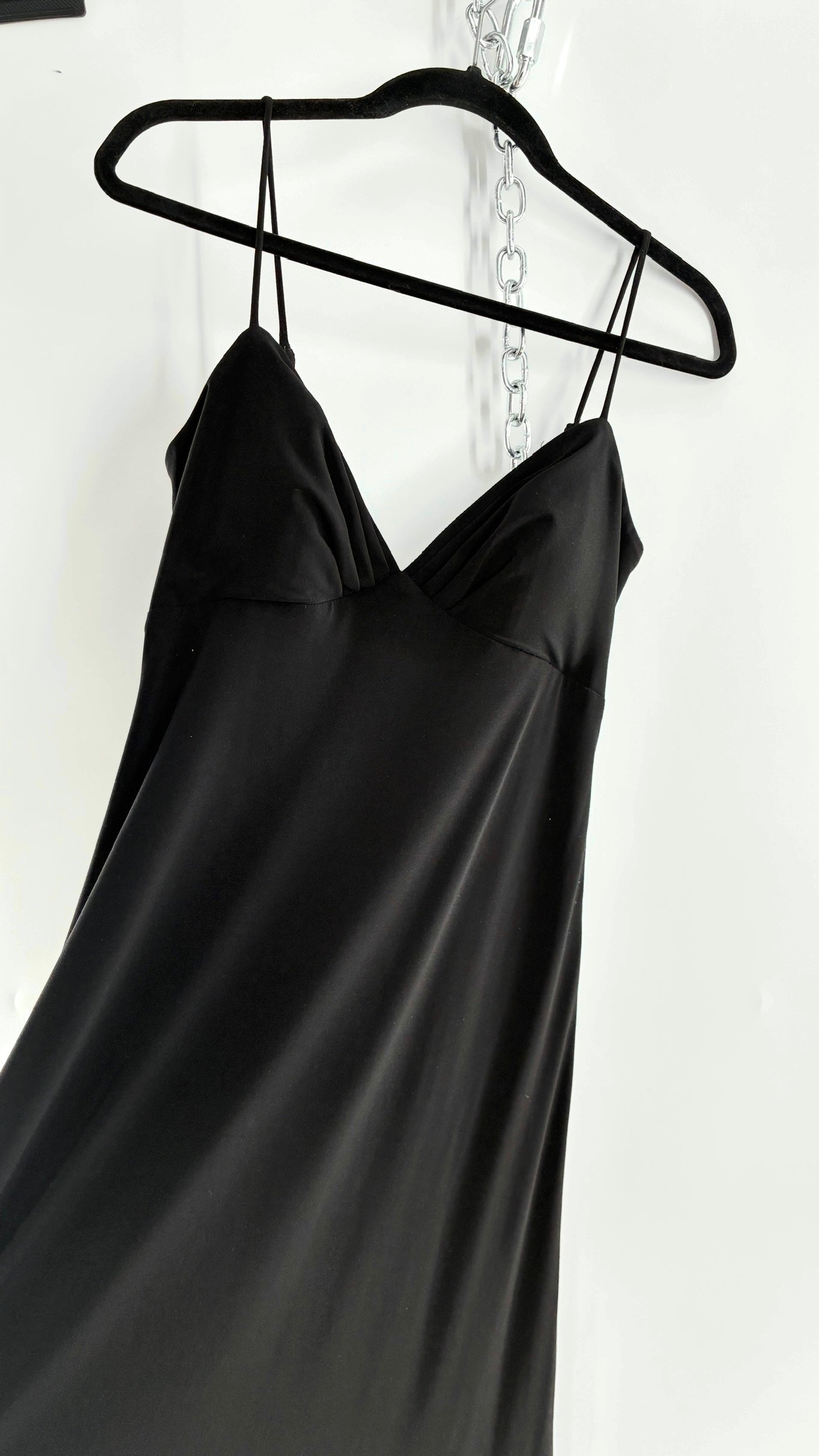 Vintage JS COLLECTION Black Full Length Gown with Jeweled Appliqué and Pleated Back (12)