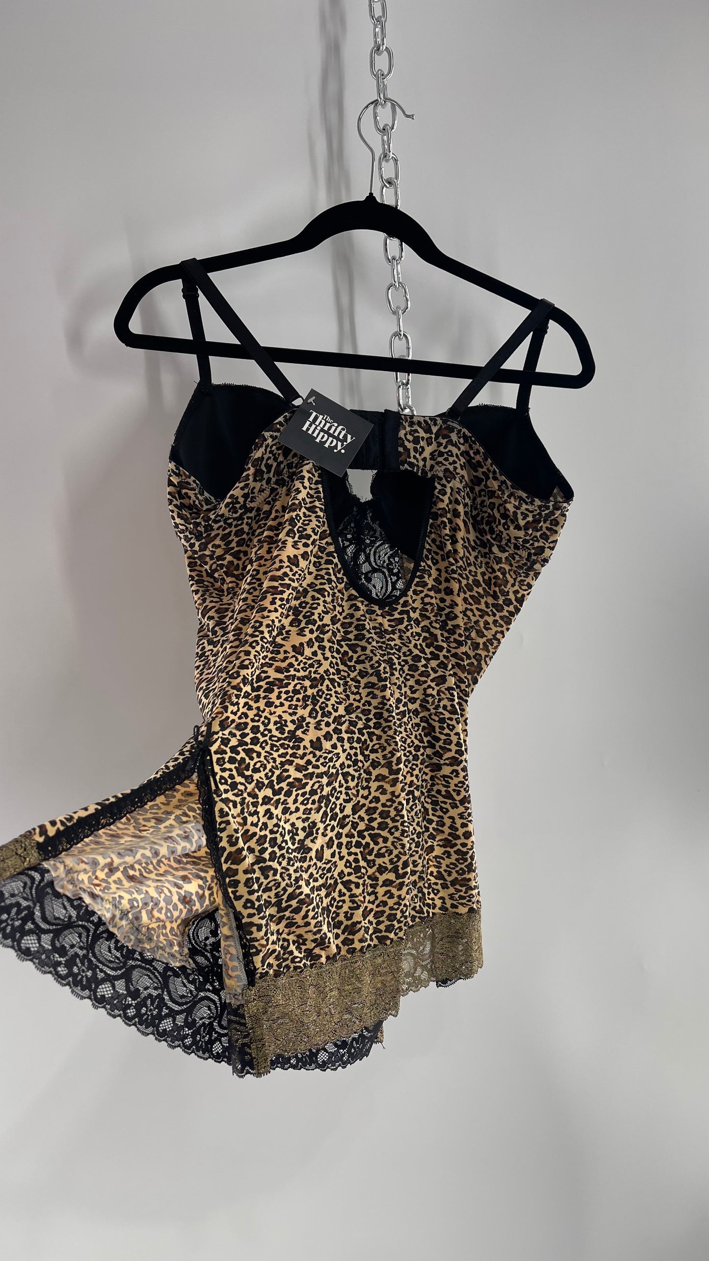 Vintage 1990s Cheetah Printed Babydoll with Lace Trim, Vented Sides and Bow Details (38D)