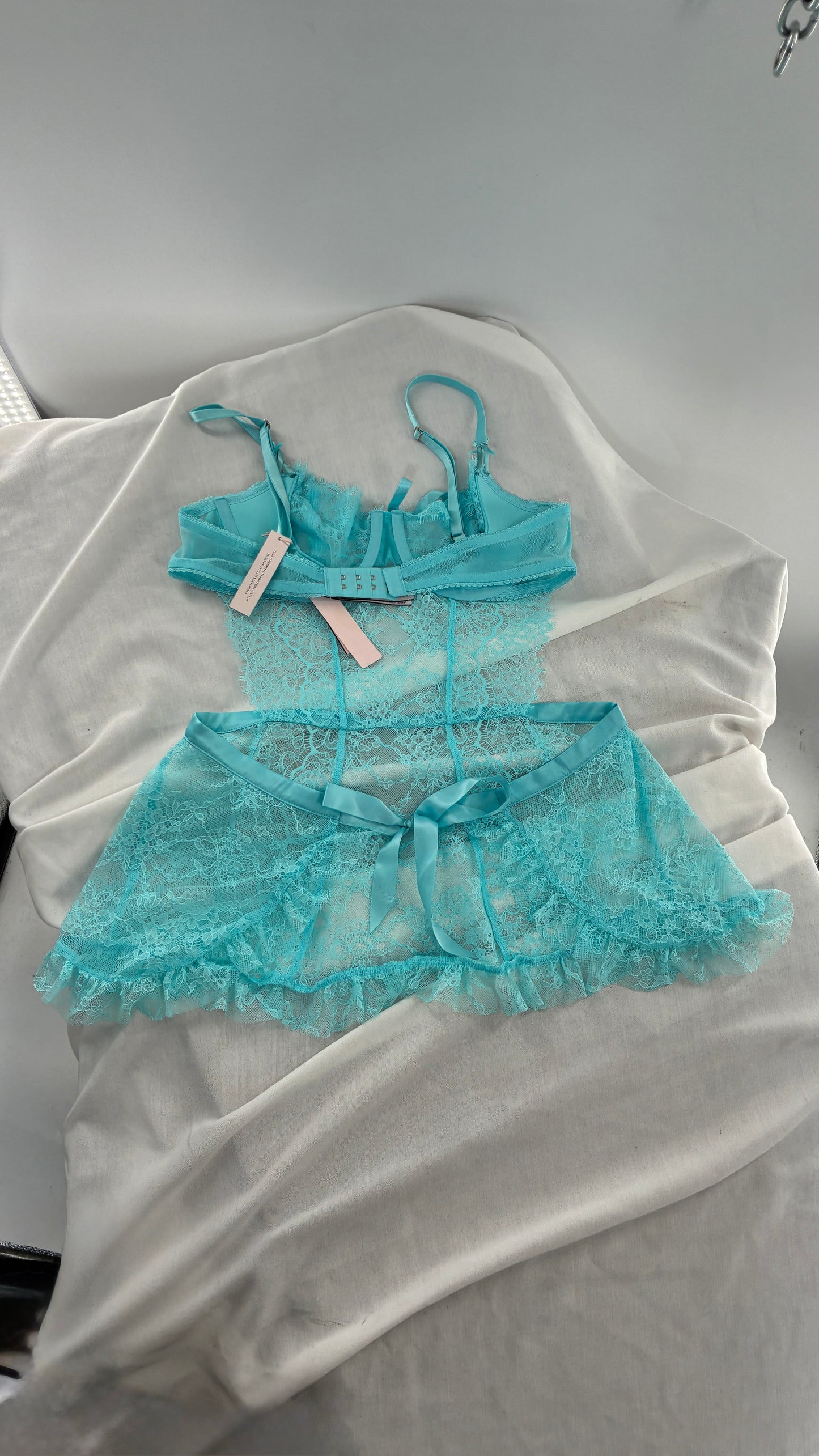 Deadstock Vintage VICTORIA’S SECRET  Baby Blue Lace Apron with Tags (Medium)