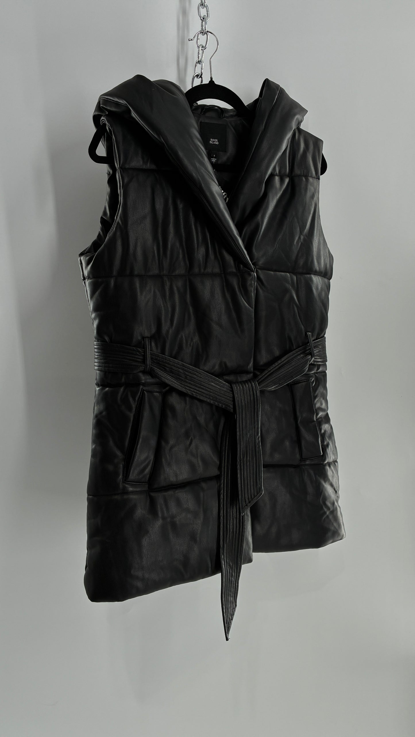 River Island Black Vegan Leather Puffer Style Sleeveless Vest (Small)