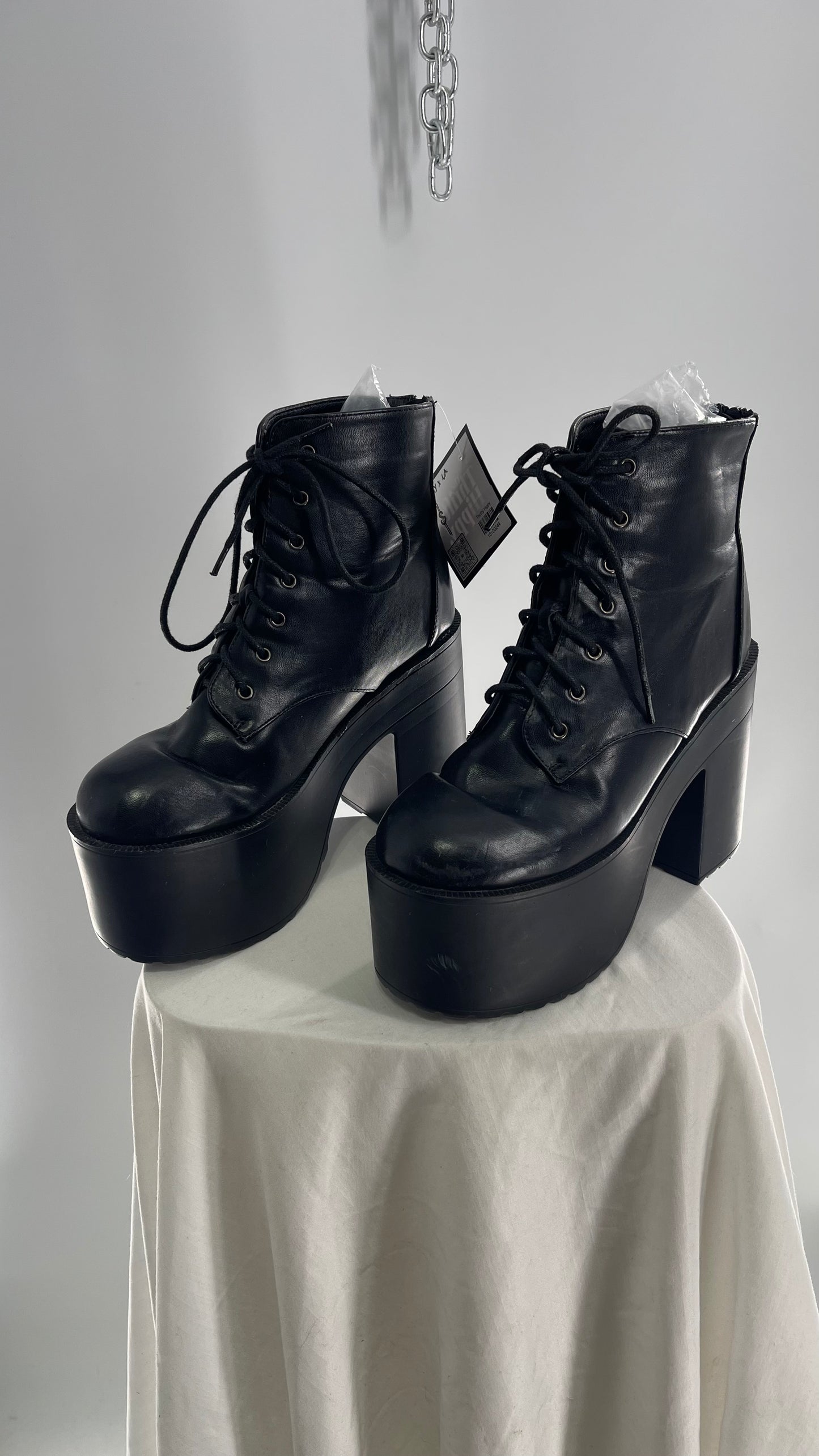 Vintage NY X LA Black Leather Platform Chunky Heel Combat Boot (8)