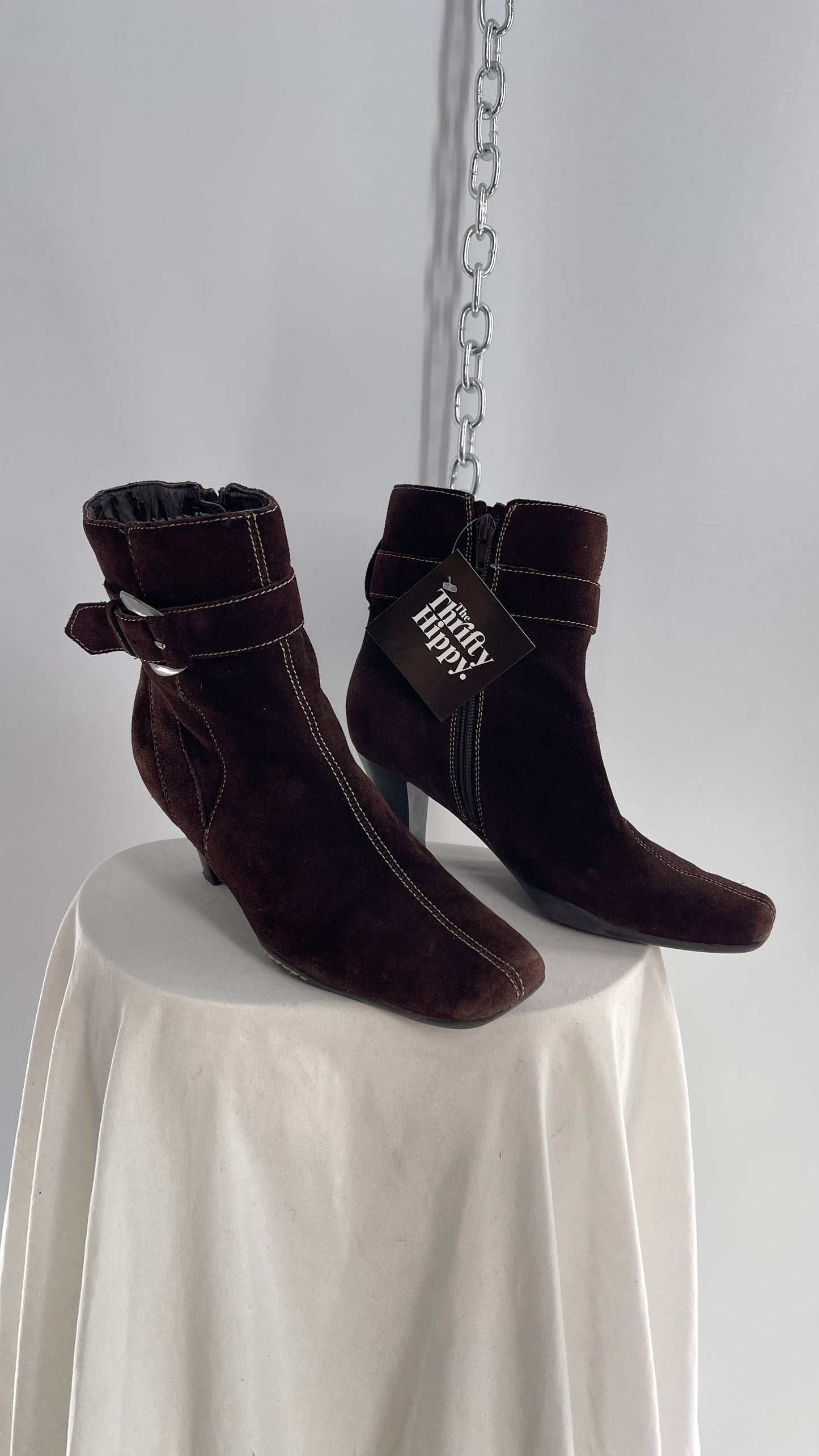 Vintage Aerosole Brown Suede Square Toe Booties with Contrast White Stitch and Ankle Buckle (7)