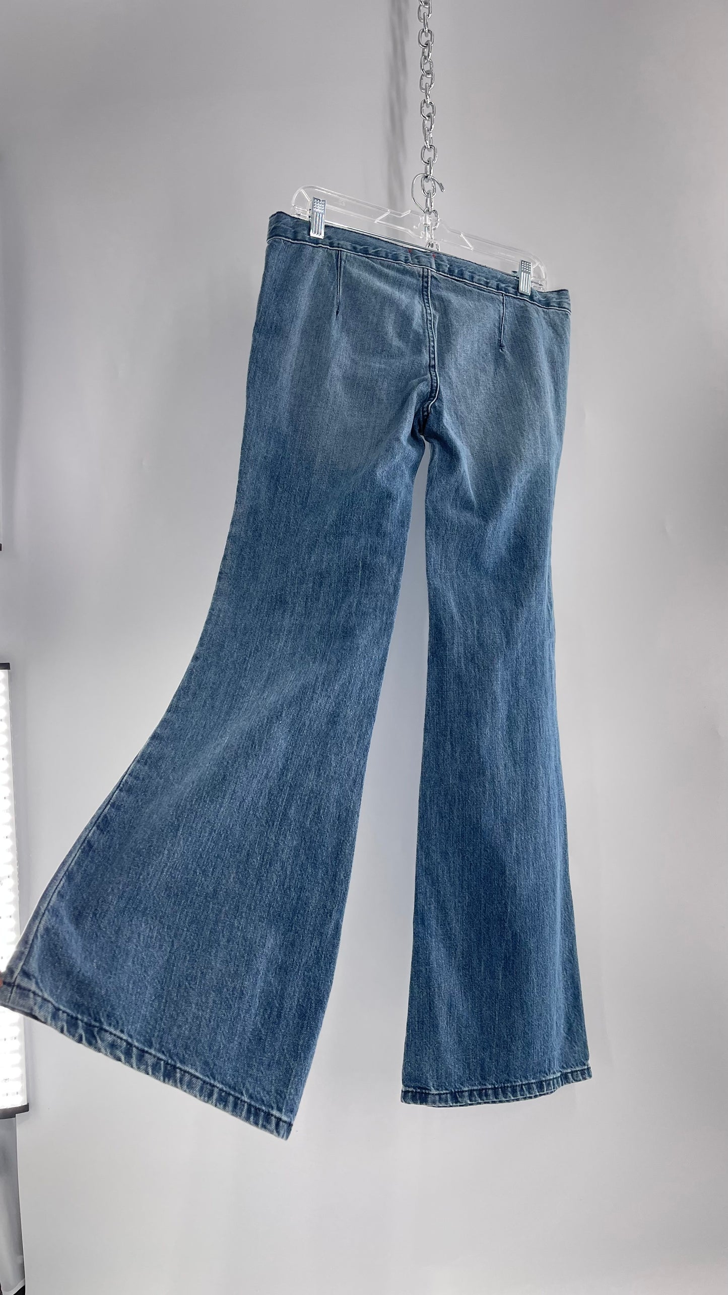 BDG Jeans Medium Wash Low Waisted Kickflares (27)