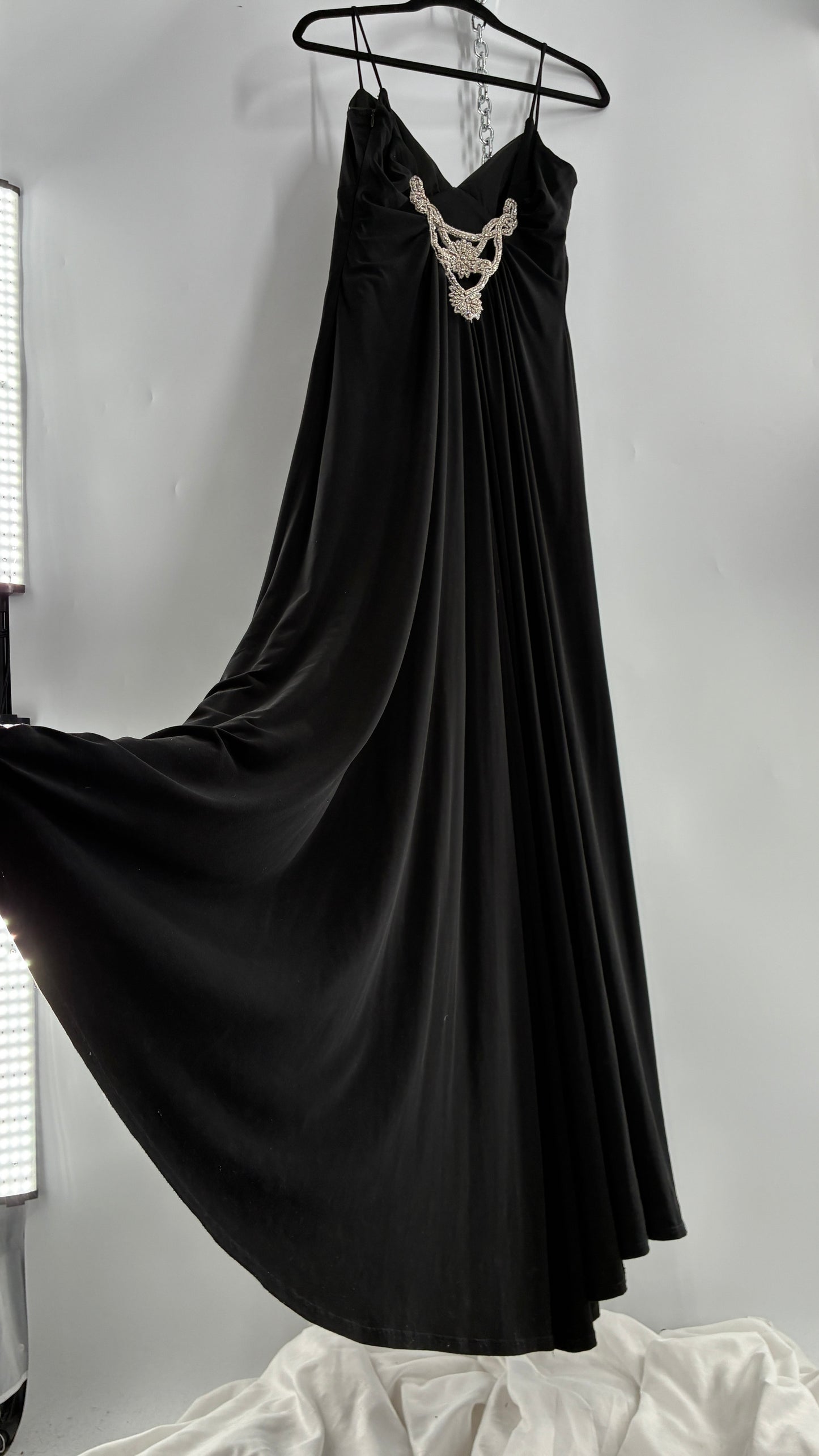 Vintage JS COLLECTION Black Full Length Gown with Jeweled Appliqué and Pleated Back (12)