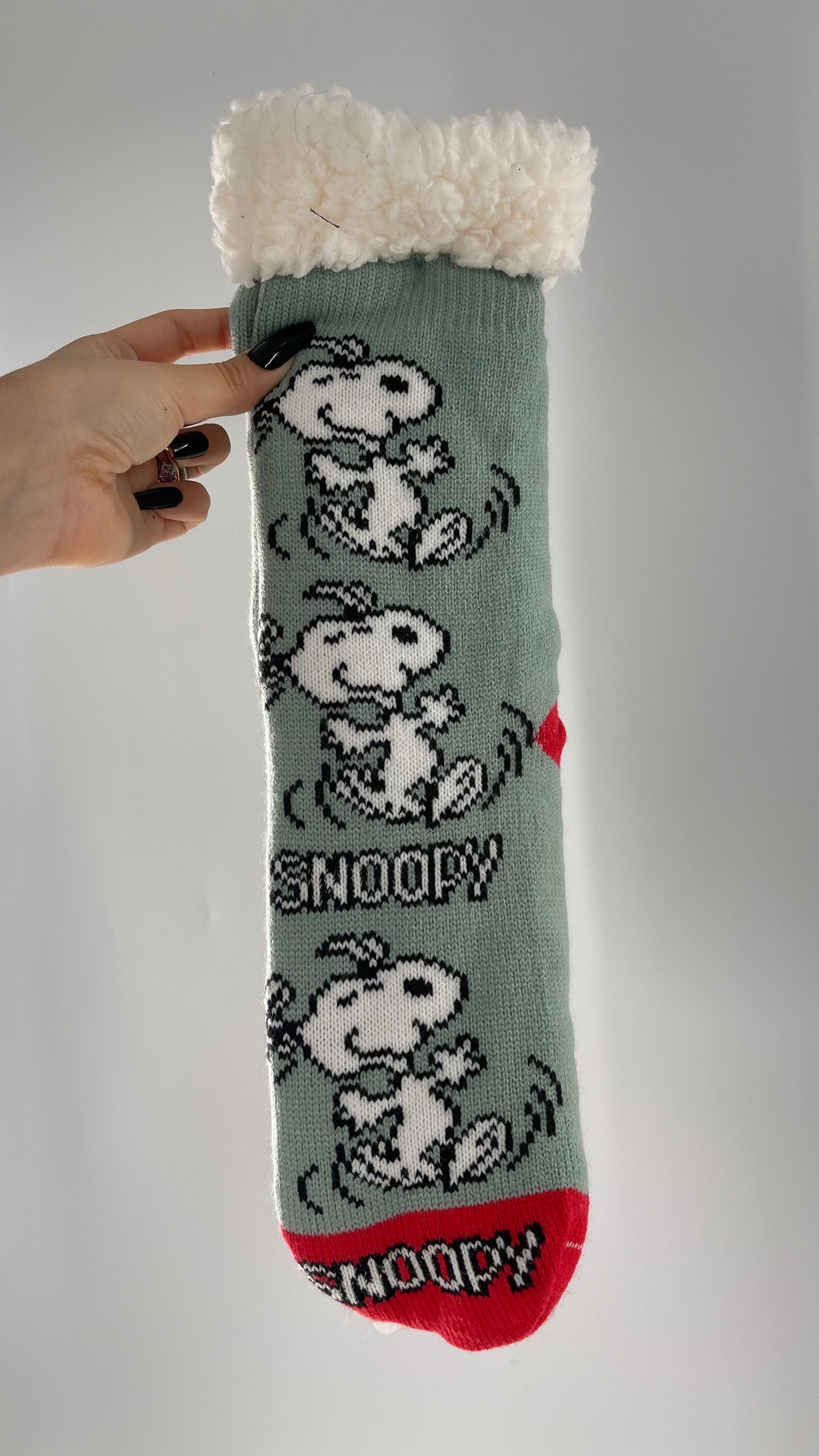 Fluff Lined Thick Knit Snoopy Slipper Socks
