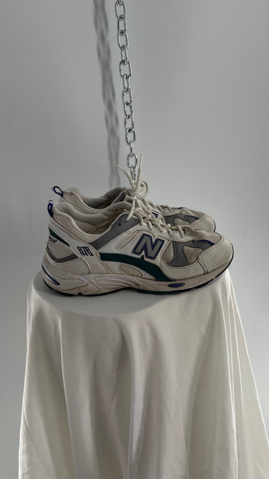 Vintage Rare New Balance Dirty/Distressed 1990s Dad Sneaker (7.5)