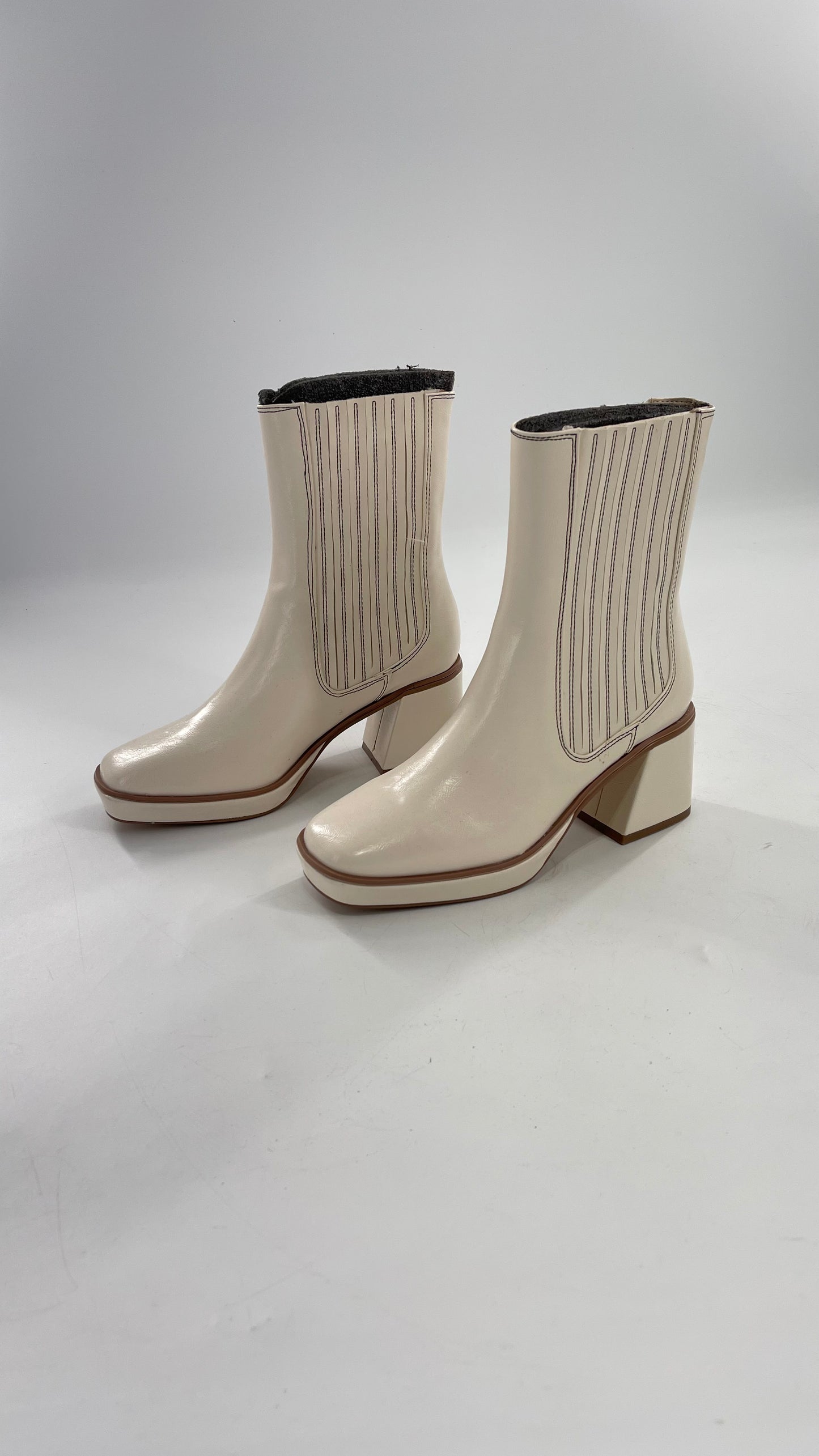 Urban Outfitters Off White Chunky Heel Booties (7)