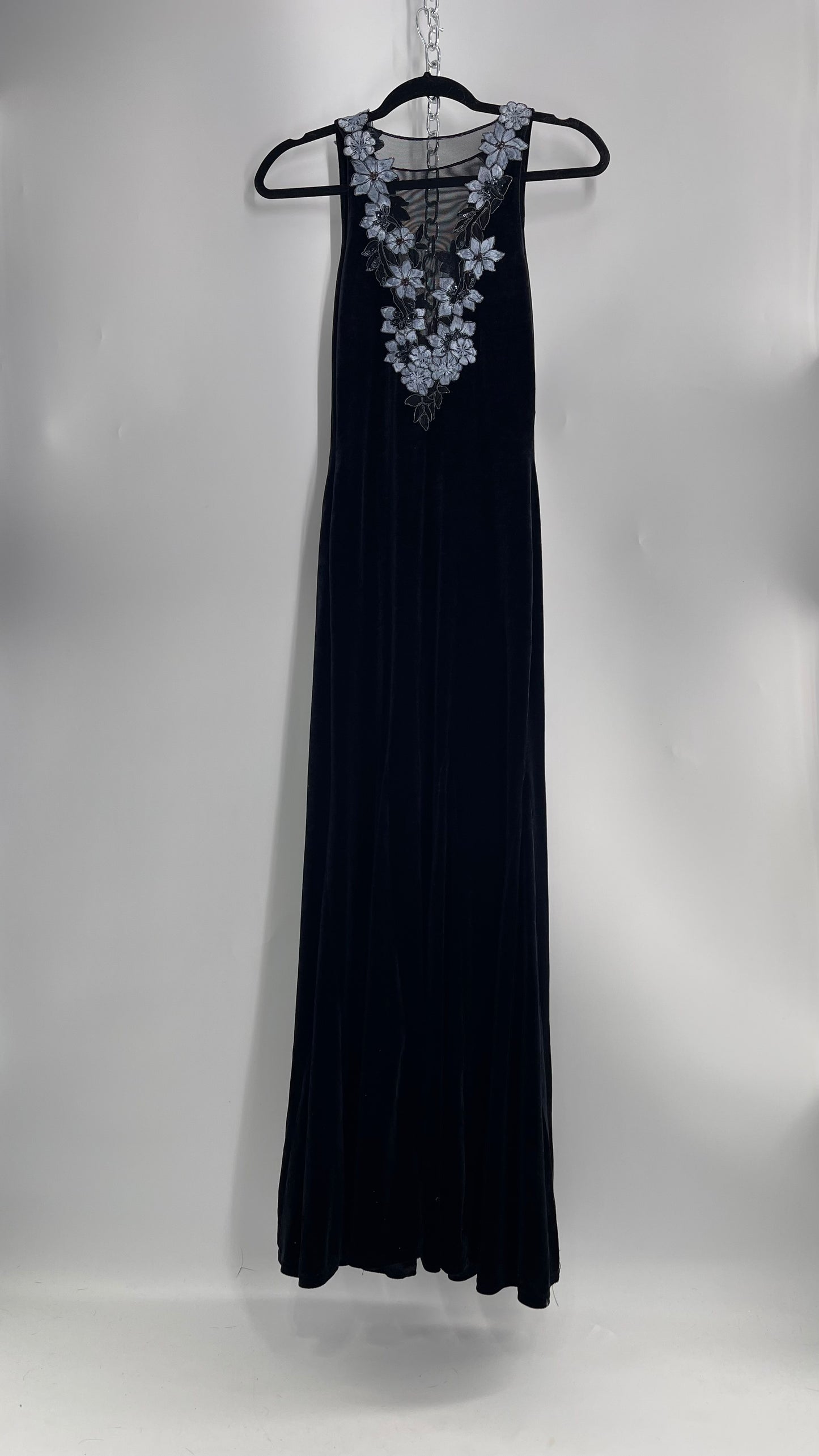 Vintage Jessica McClintock Black Velvet Fit And Flare Gown with Plunging Neckline Covered in Embroidered Beaded Pale Blue Flowers (2)