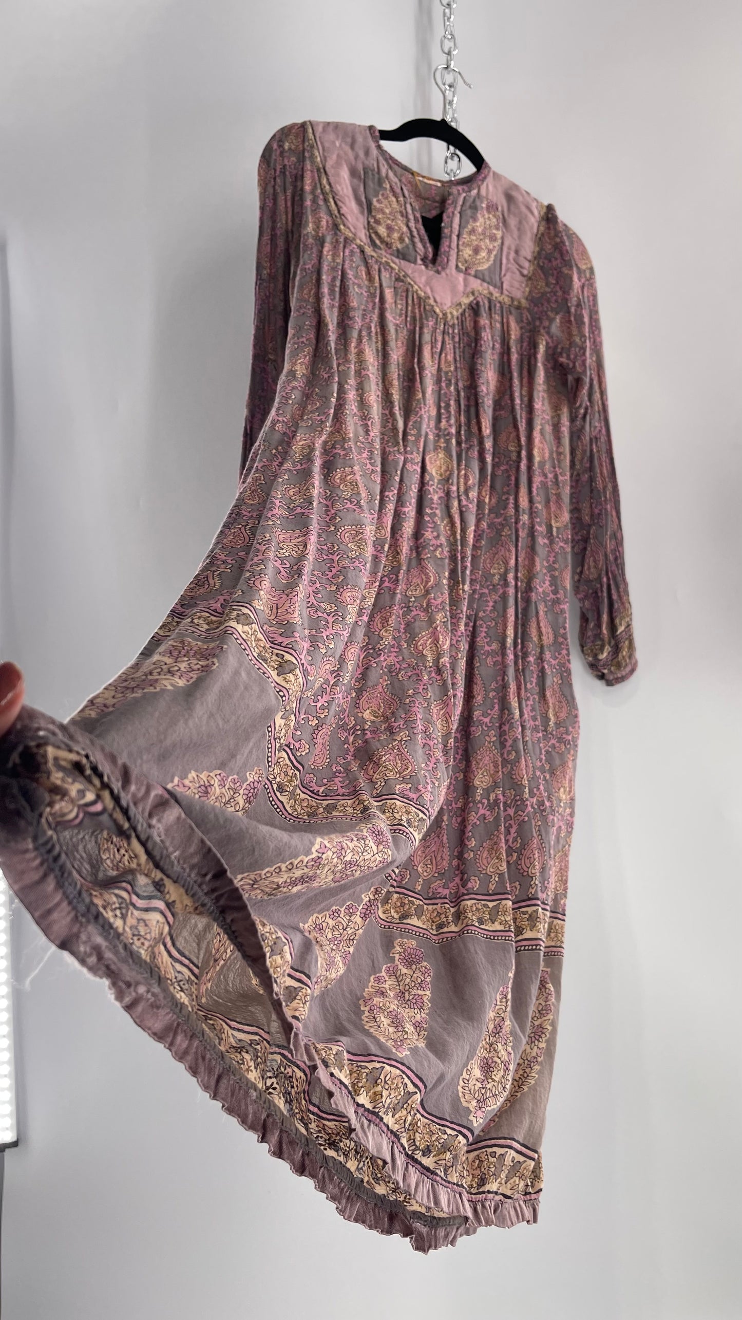 Vintage 1970s Handmade Dusty Purple Full Length Dress with Paisley Pattern and Quilted Neckline (Small)