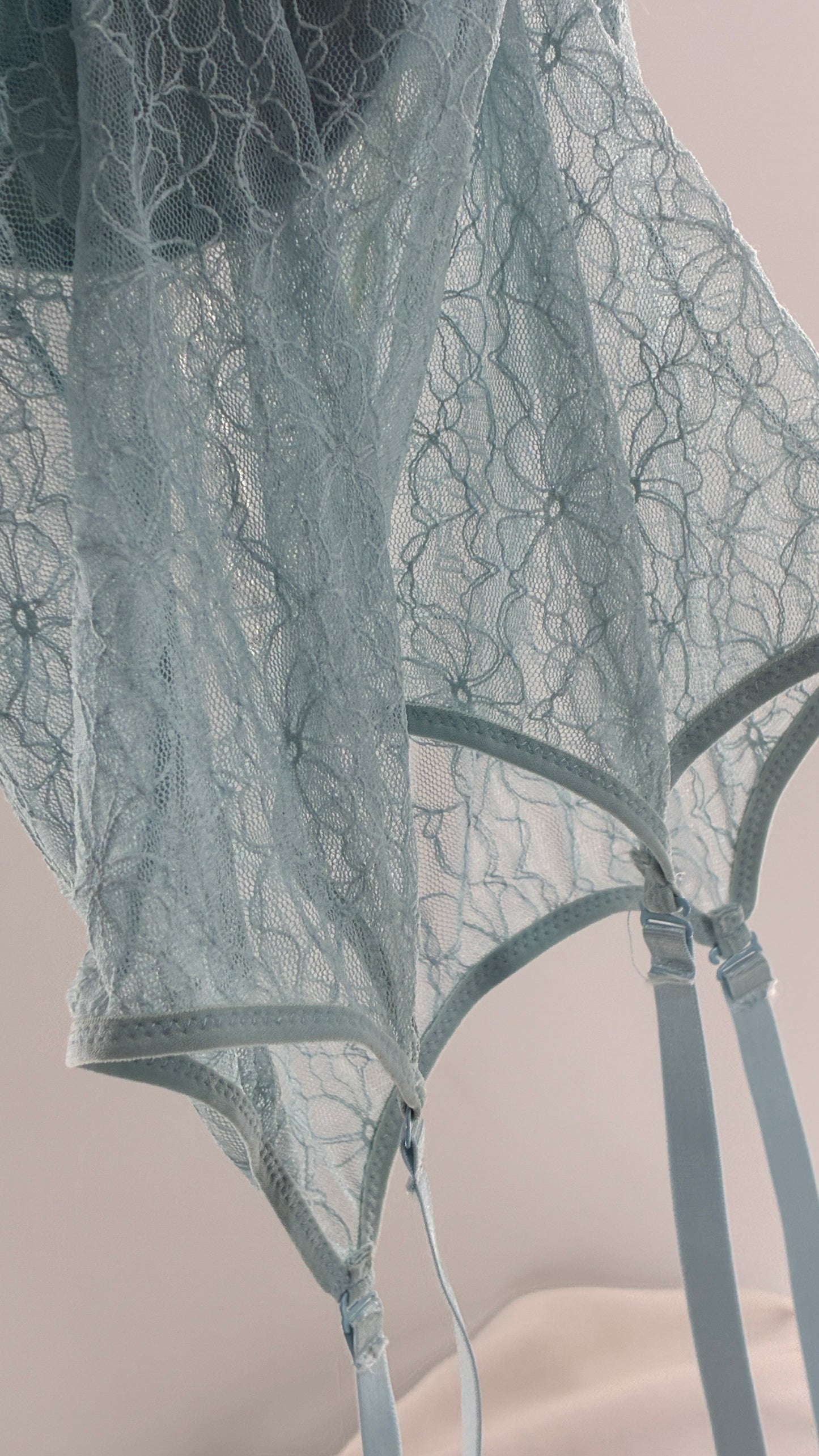 Vintage Donna L’orén Baby Blue Corset with Stretchy Lace Bodice  (36B)