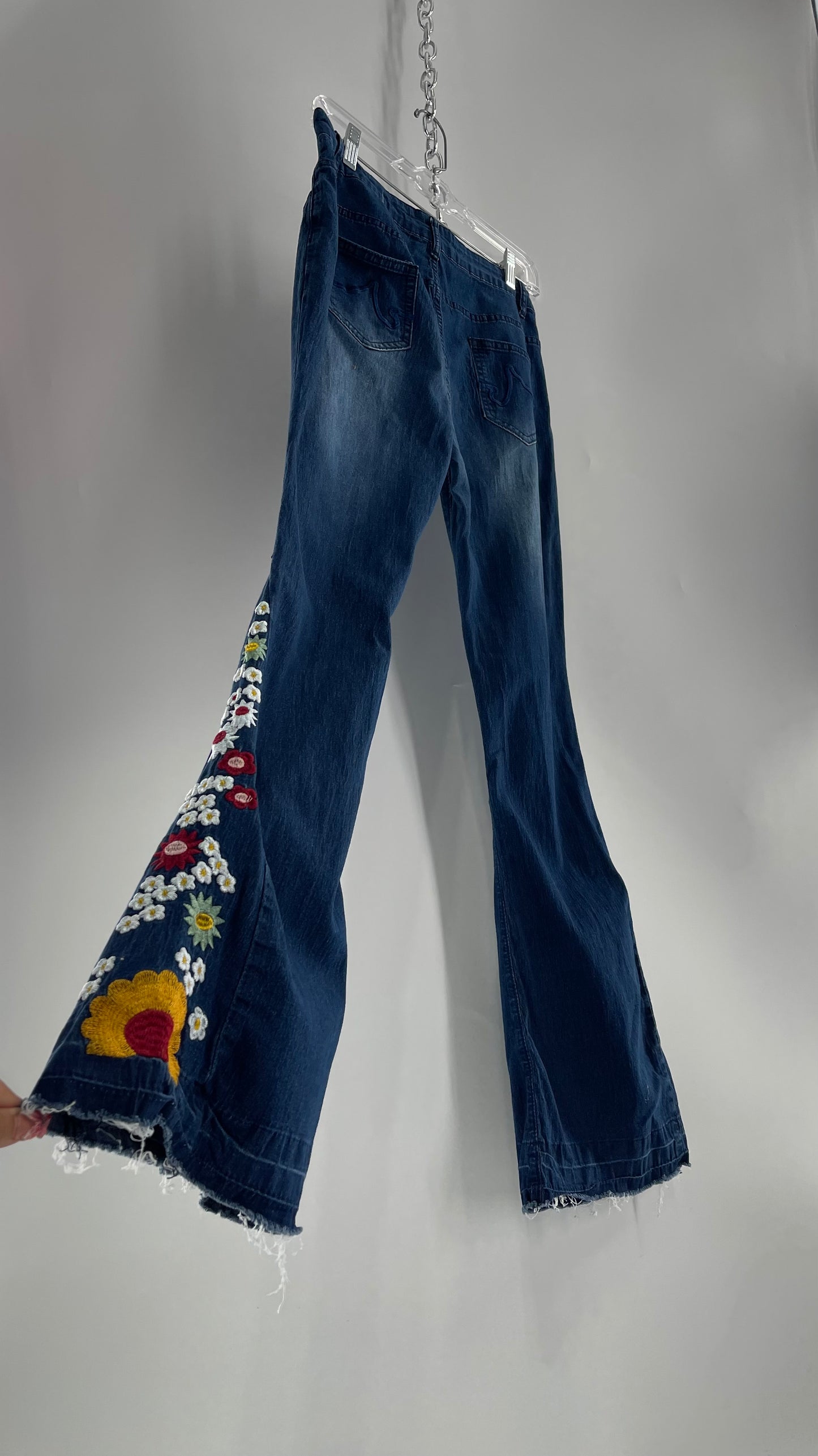 Vintage Embroidered Side Kick Flare Bell Bottom Jeans (28”)