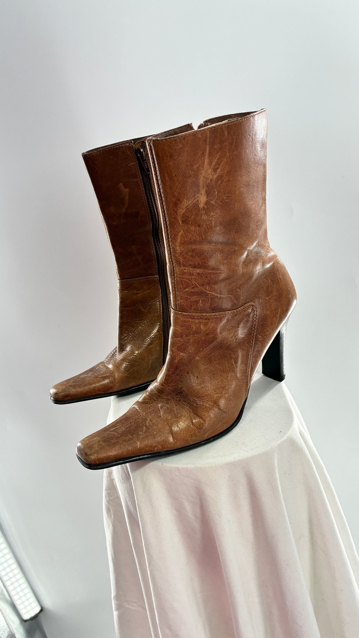 Vintage 1990s STEVE MADDEN Joesie Distressed Leather Pointed Square Toe Booties Made in Brazil (8)