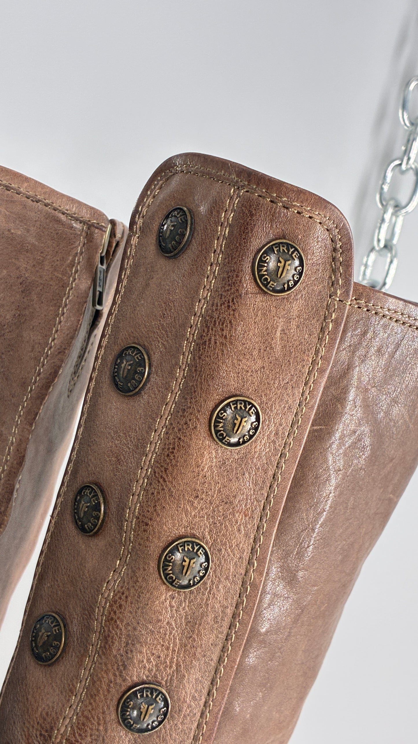 Vintage Limited Edition FRYE Adrienne Taupe Leather Rounded Toe Boots with Button Details (8.5)