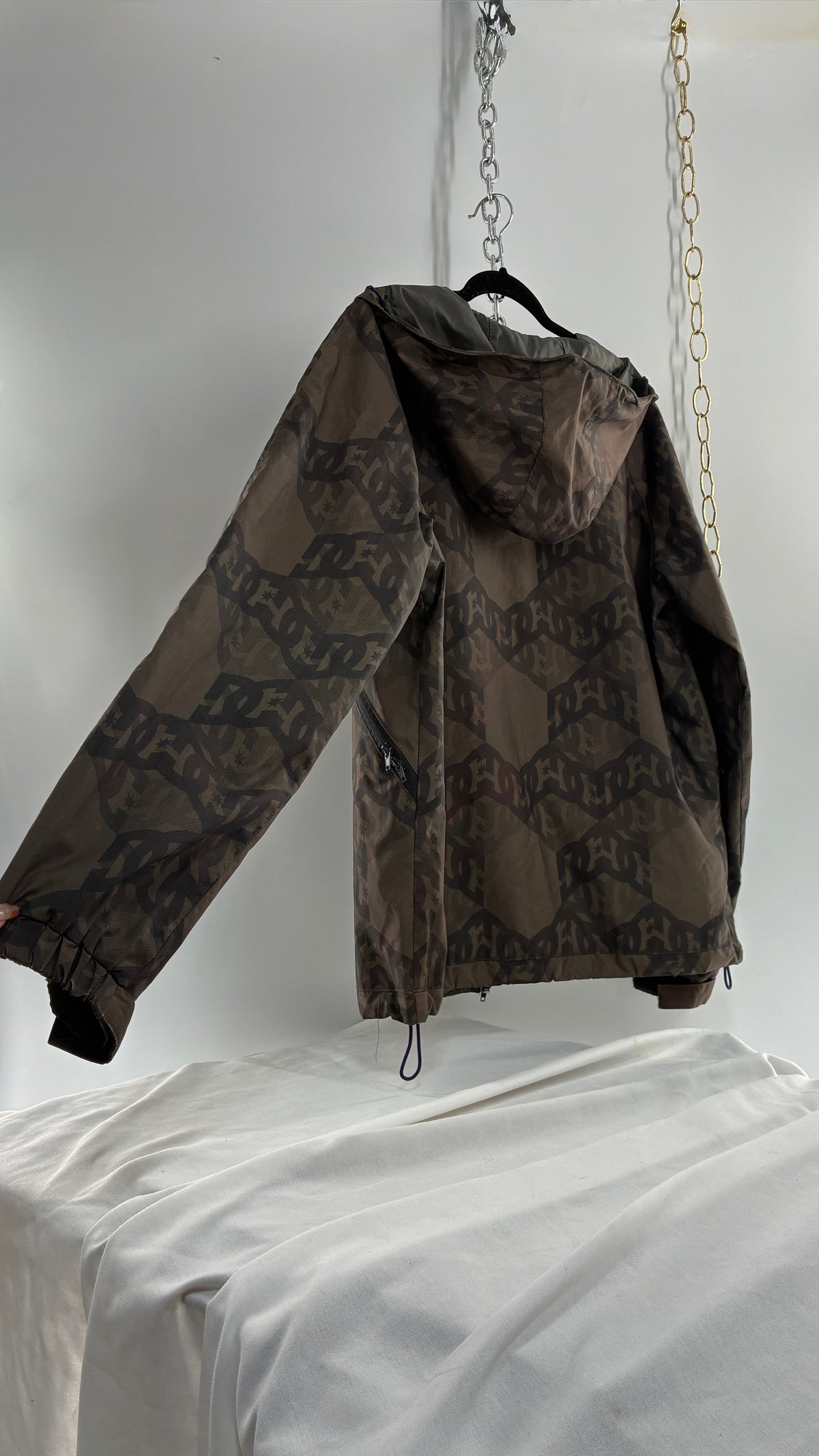 Vintage Men’s DC Olive All Over Logo Windbreaker (Medium)