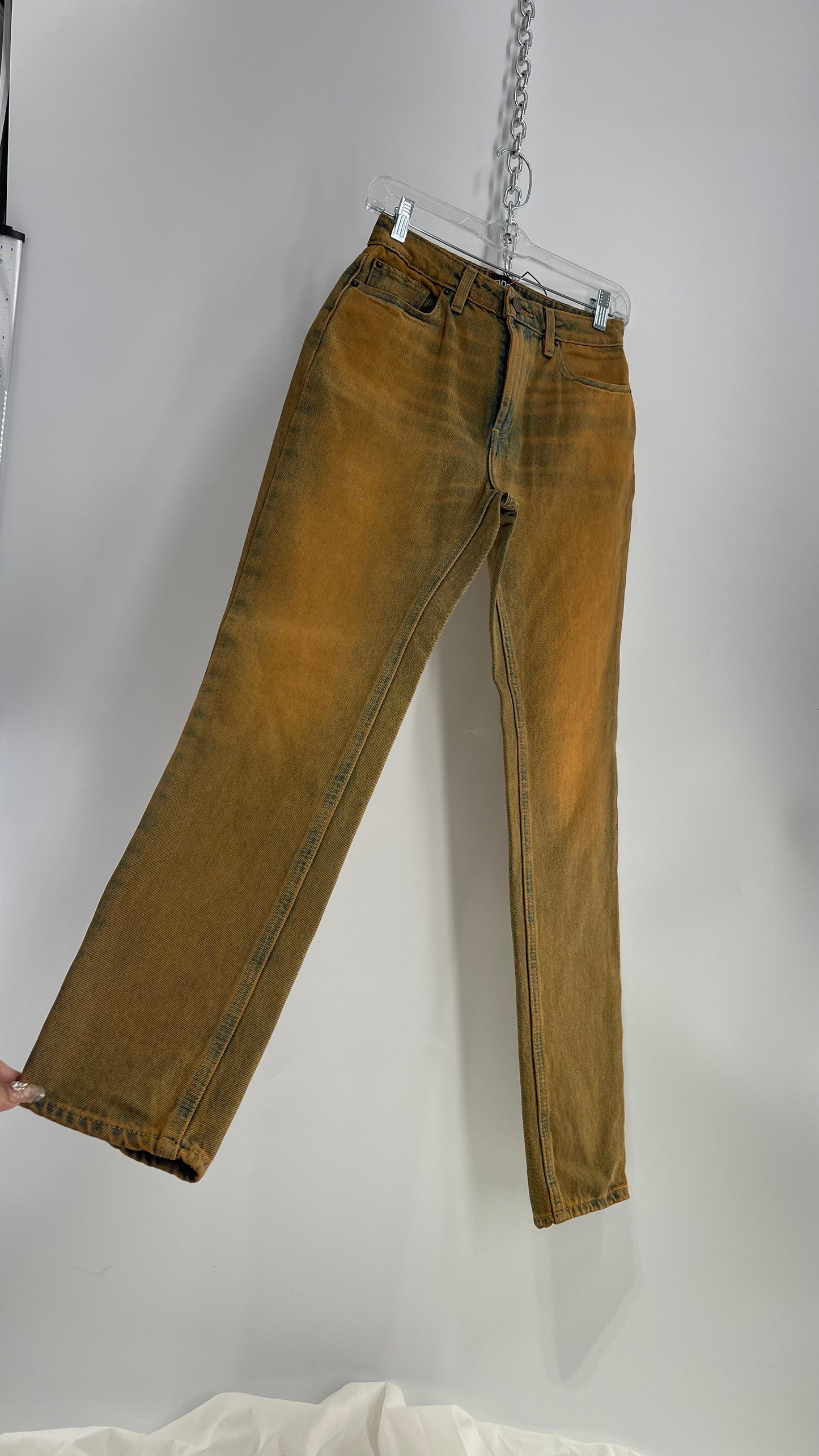 BDG Orange Wash Faded Jeans (25)