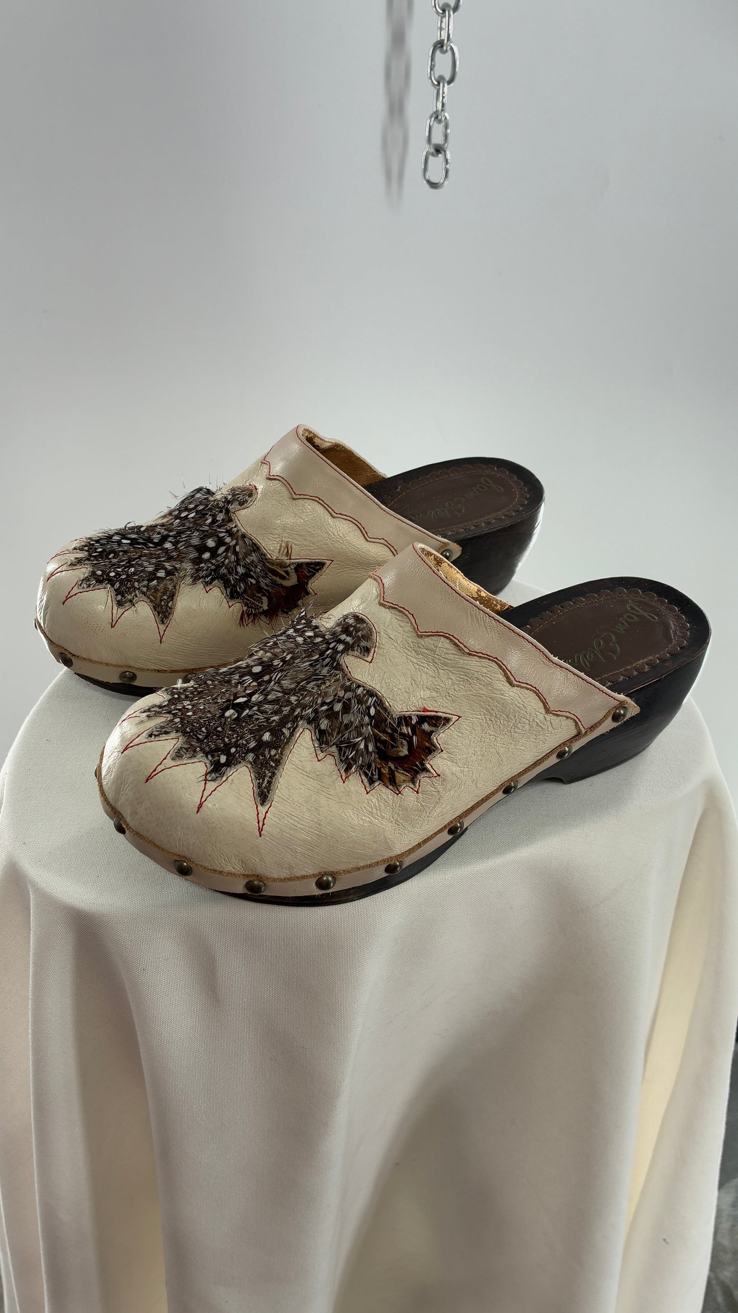 RARE 1970s Vintage SAM EDELMAN Cream Leather Clog with Feathered Phoenix (8)
