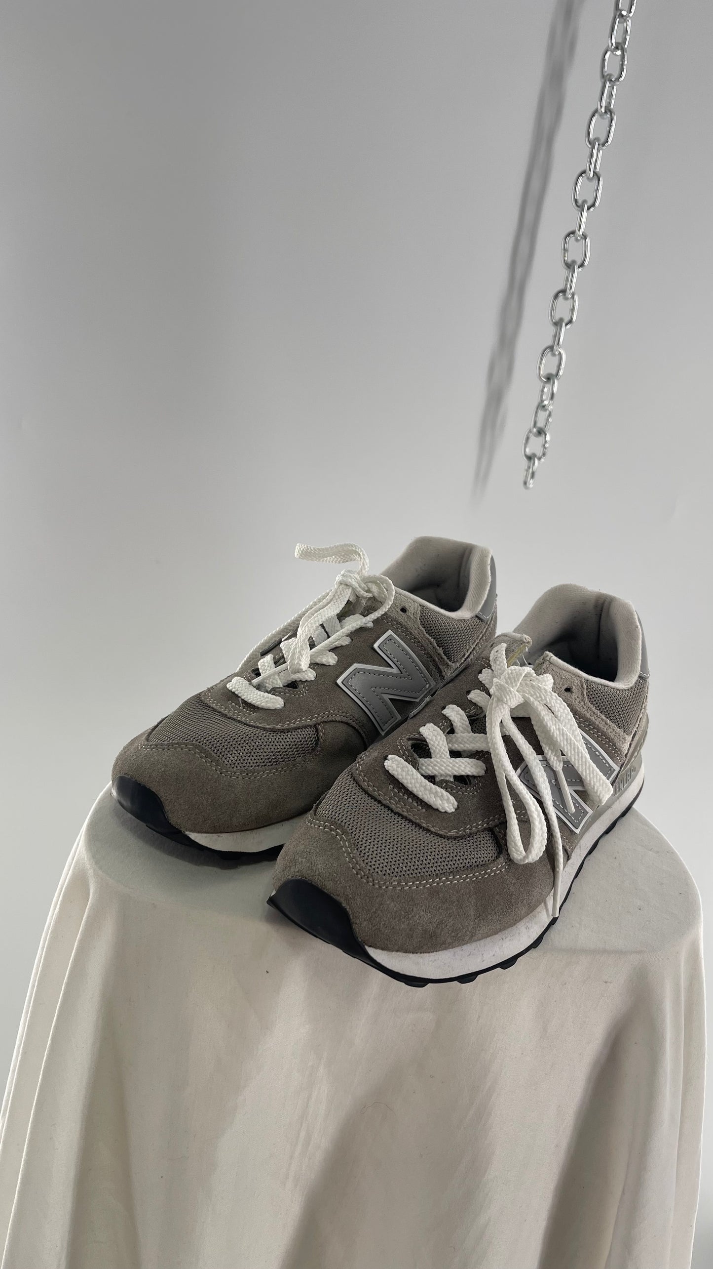 Vintage Nike New Balance 574 Unisex Gray Sneakers (8)