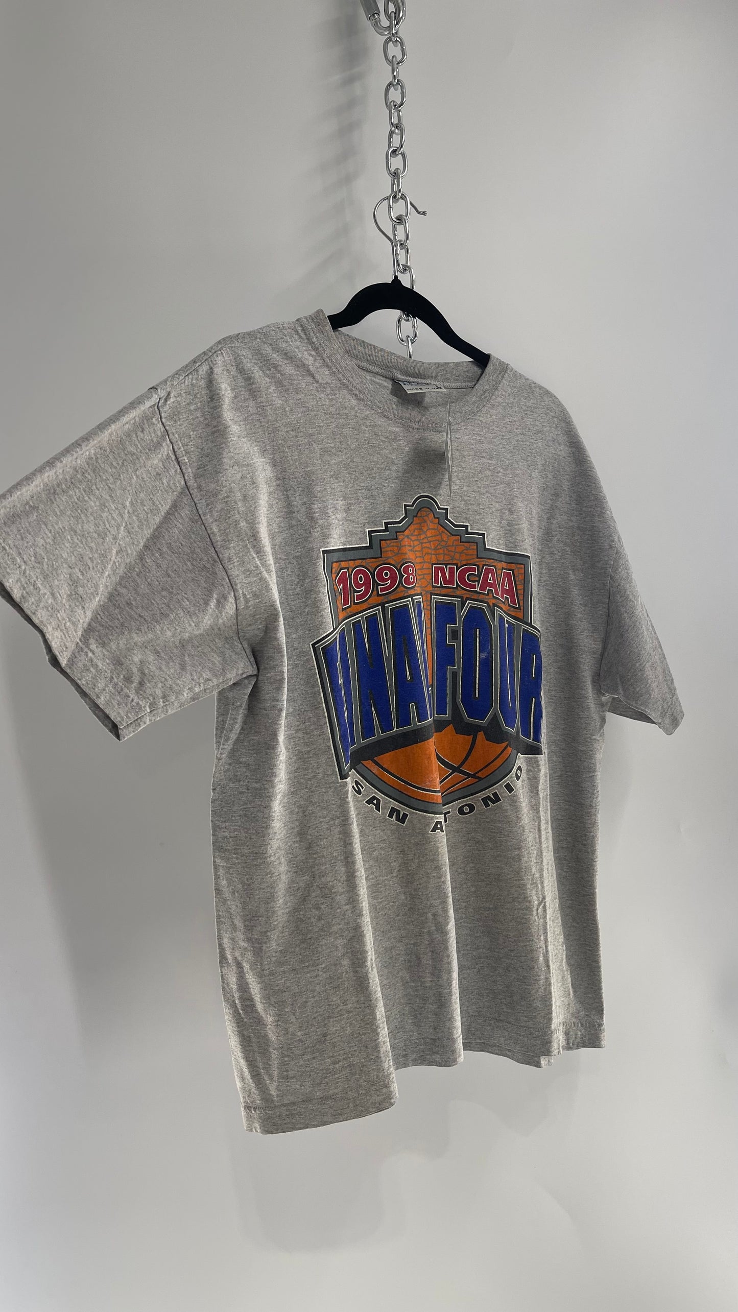 Vintage 1998 NCAA Final Four San Antonio Jersey T Shirt (Large)