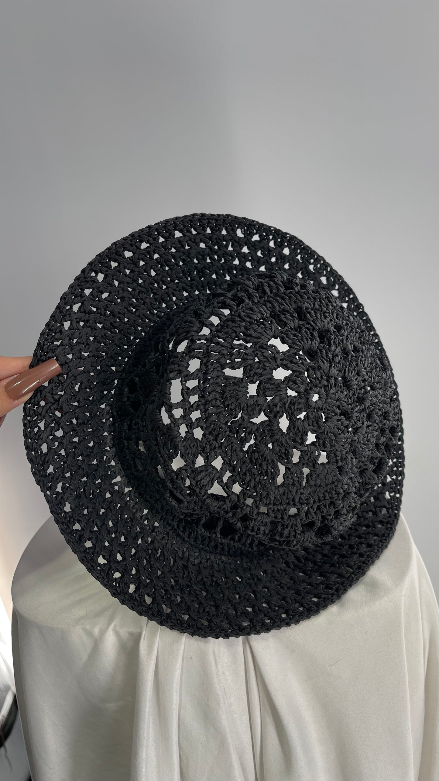 Peter Rabbit Black Straw Sun Hat