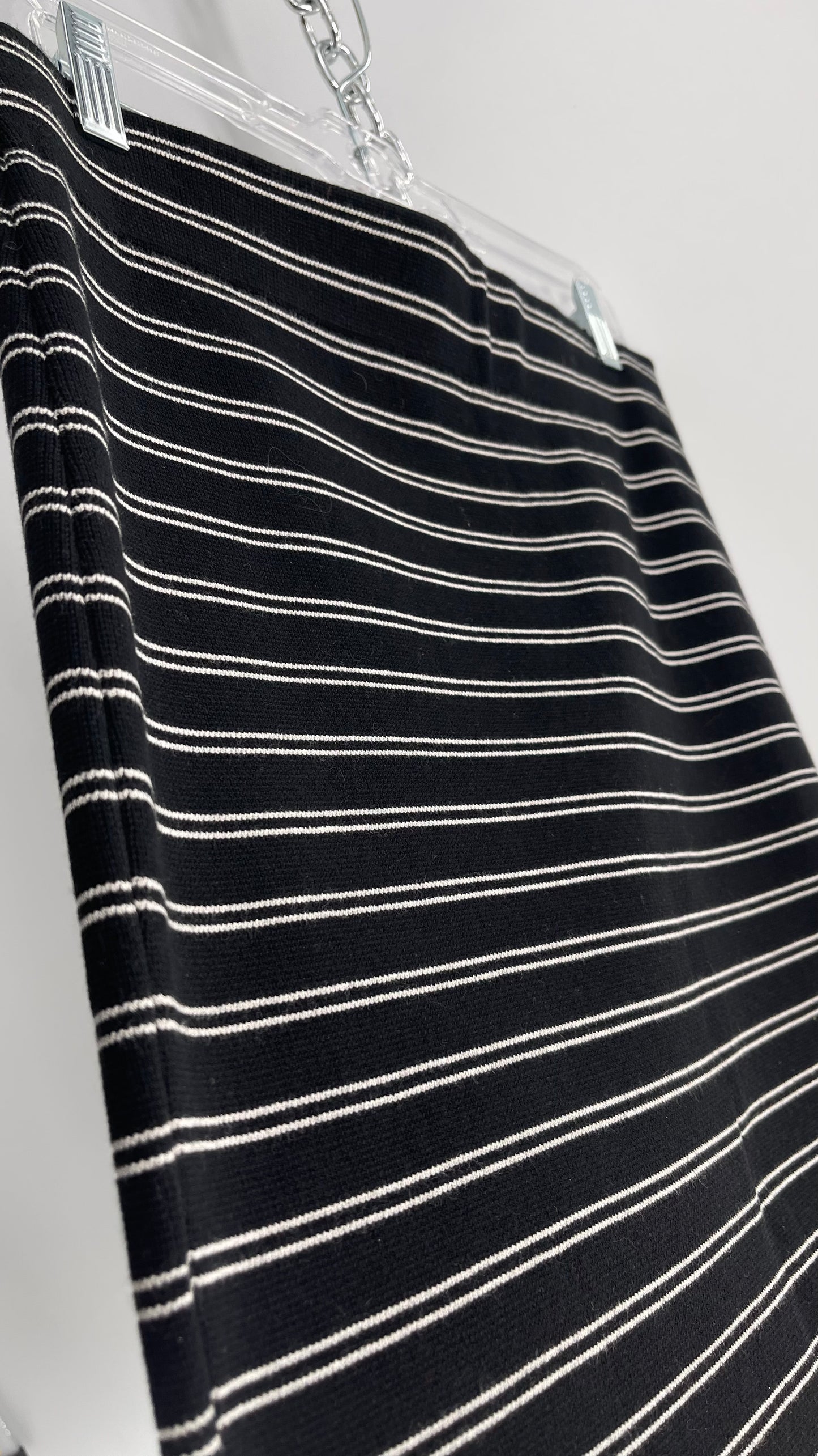 White House| Black Market Knit Black and White Thick Striped Skirt (Medium)