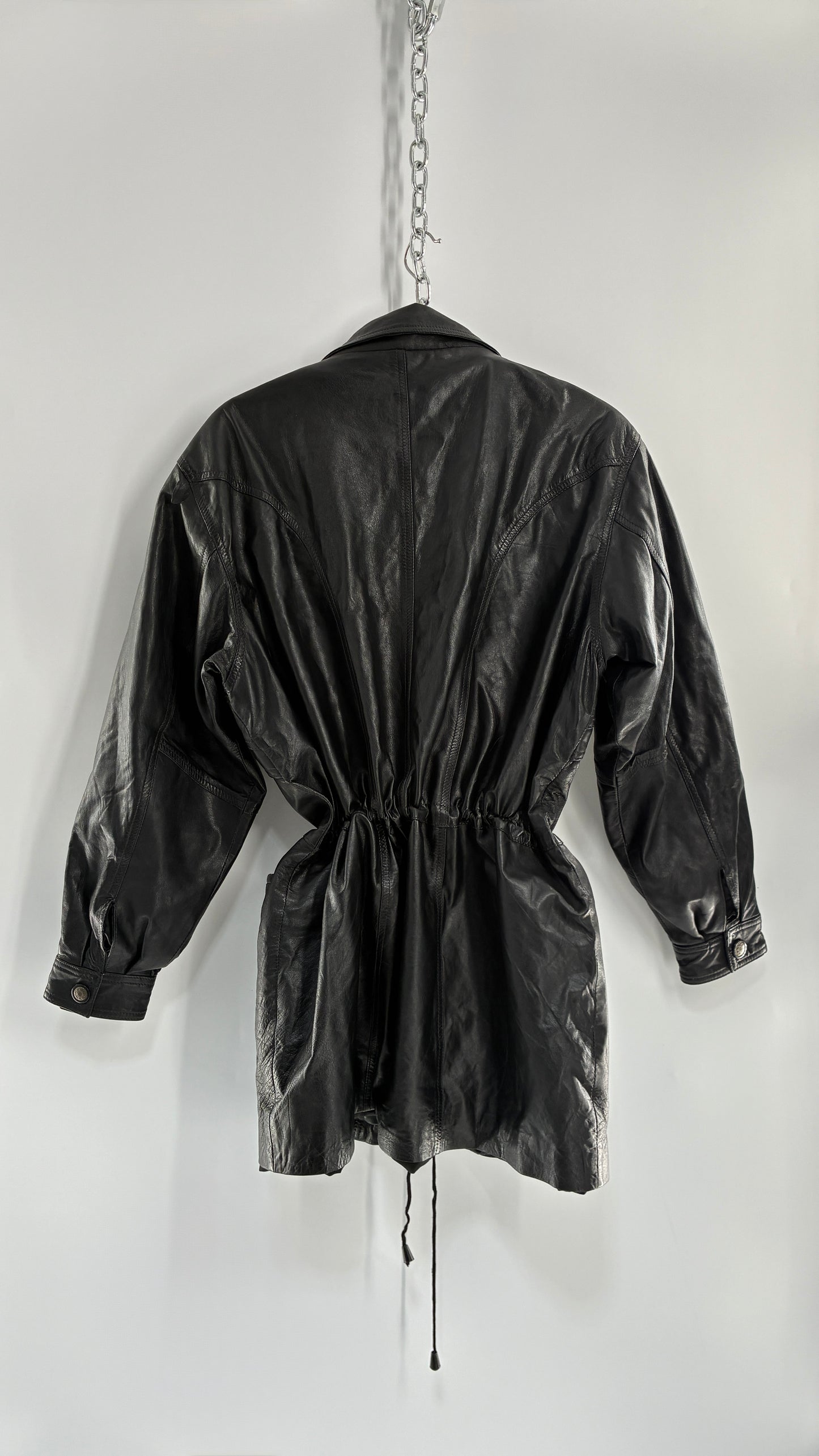 Vintage Black Leather Jacket with Waist Cinch and Double Pockets (S/M)
