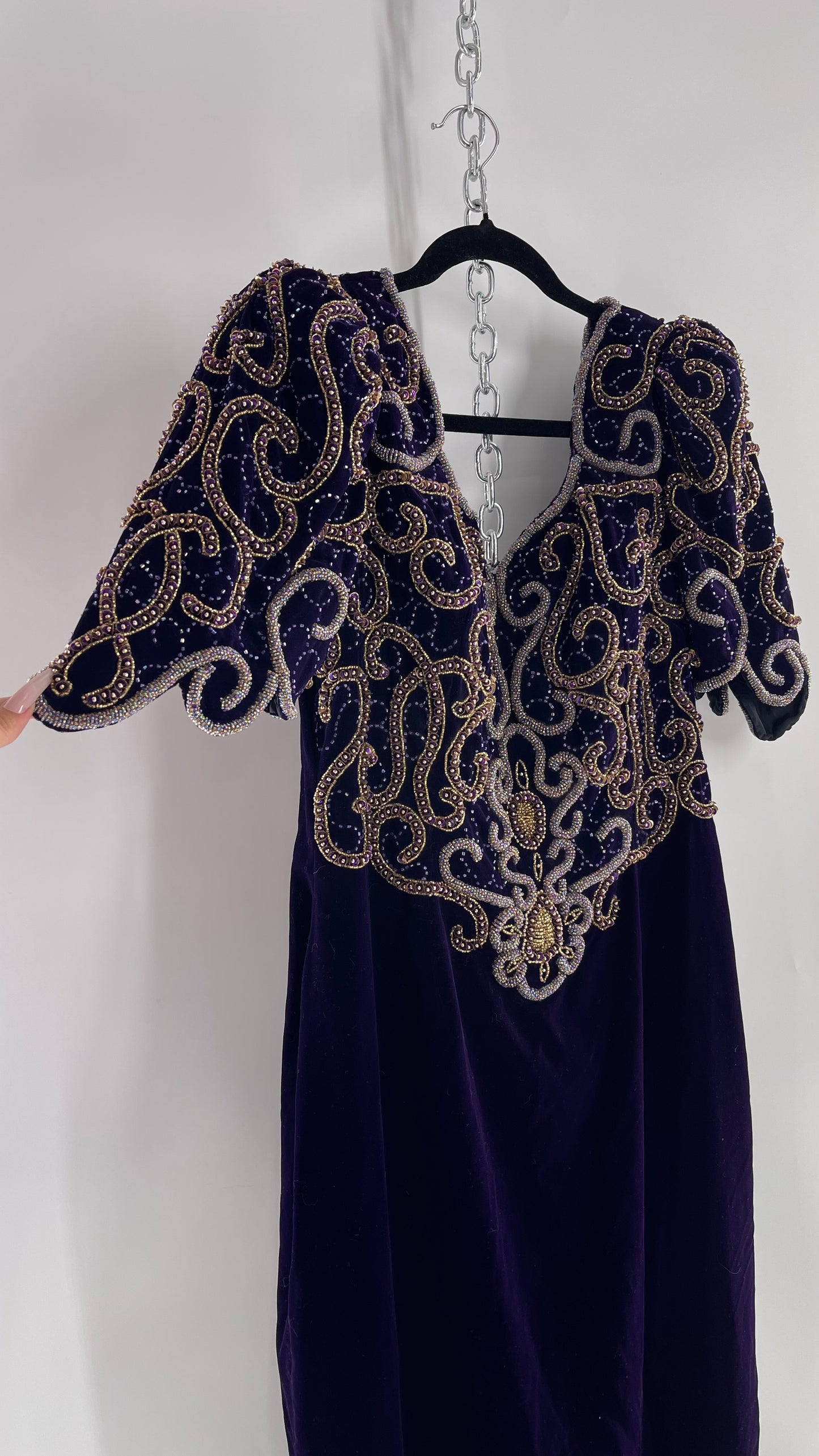 Vintage Landa Heavy Purple Velvet/Velour Gown with exaggerated Beaded Bodice (40)