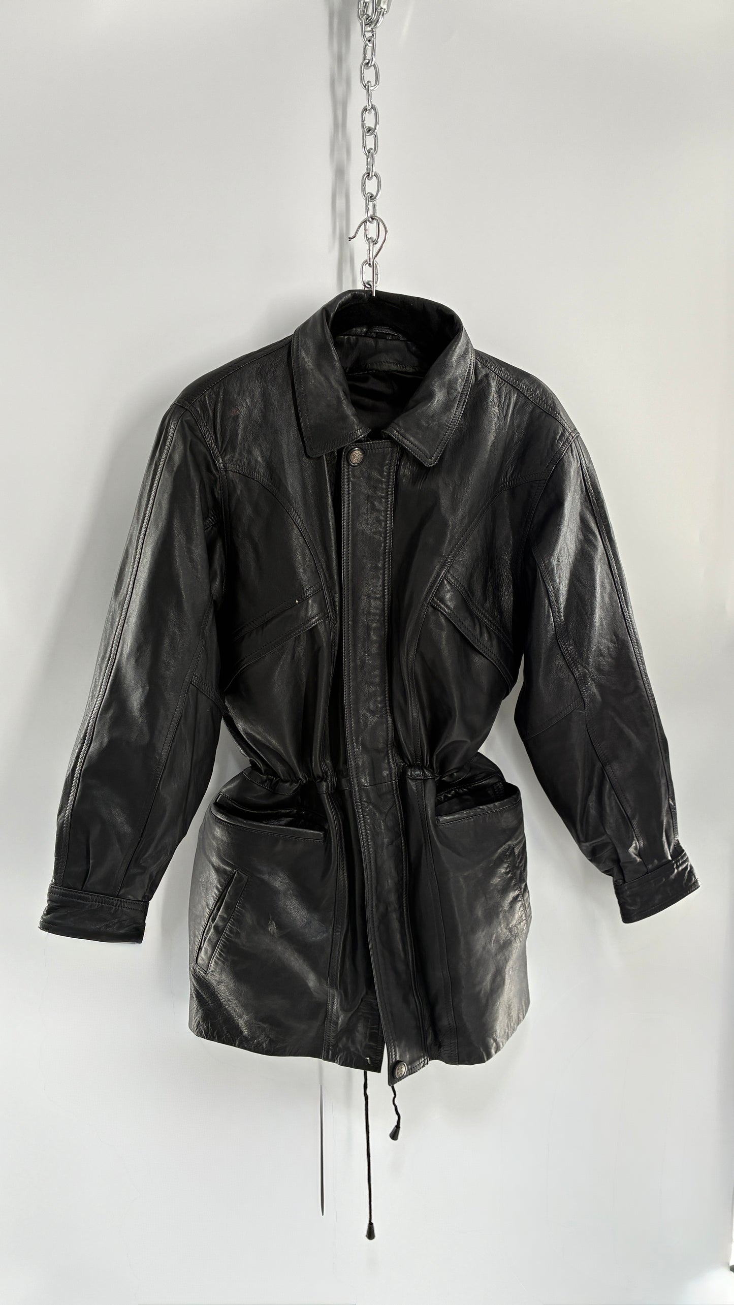 Vintage Black Leather Jacket with Waist Cinch and Double Pockets (S/M)