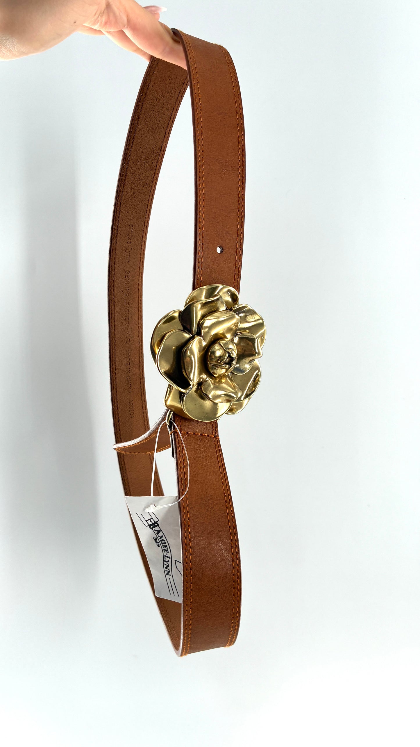 Deadstock Vintage AIMEE LYNN Genuine Leather Belt with Oversized Gold Metal Rosette (M/L)