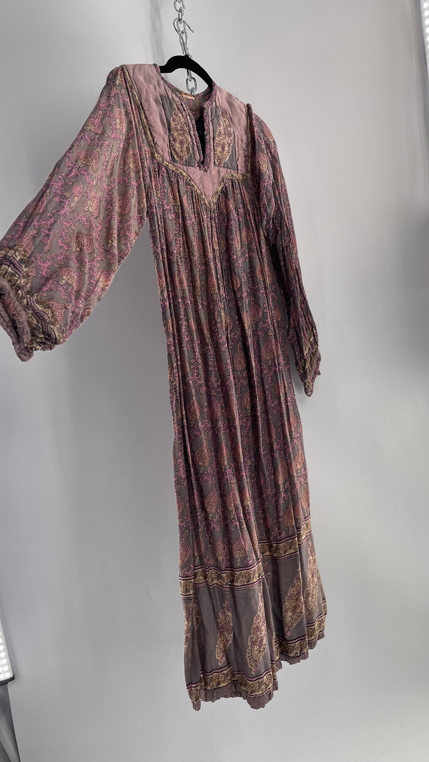 Vintage 1970s Handmade Dusty Purple Full Length Dress with Paisley Pattern and Quilted Neckline (Small)