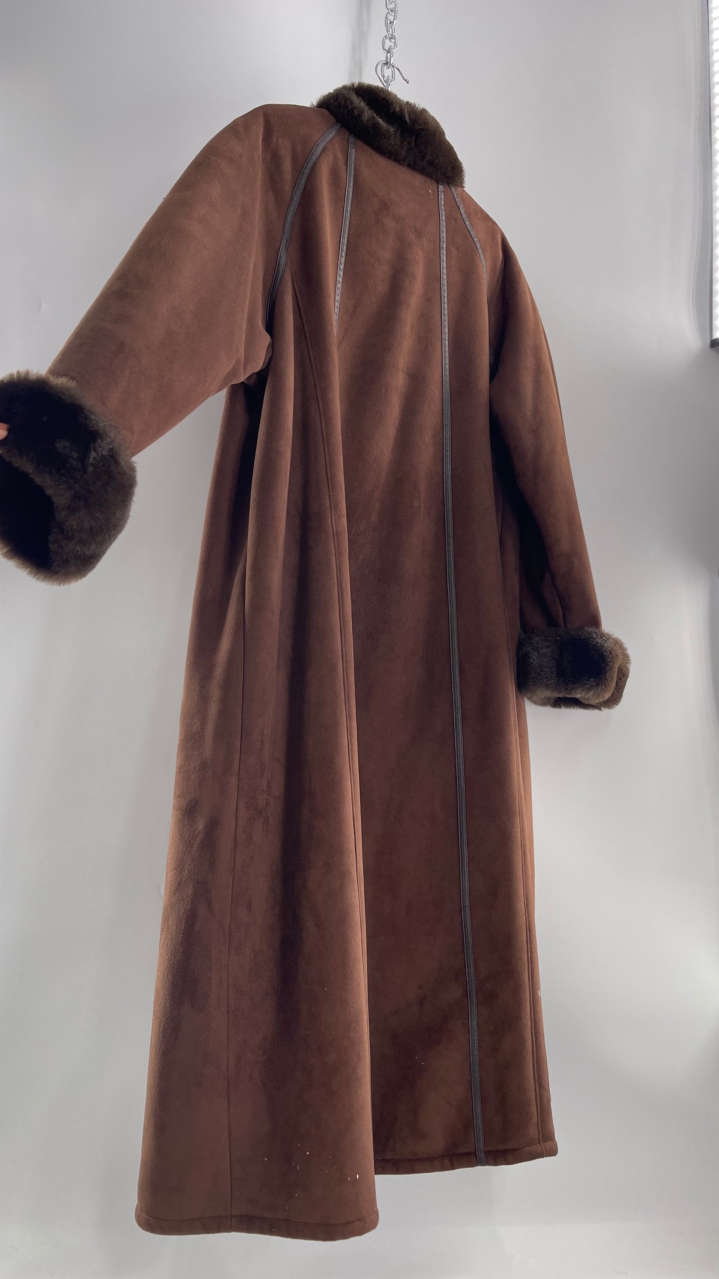 Vintage CG Collection Brown Coat with Faux Leather Piping and Faux Fur Cuffs and Collar (C)(XL)