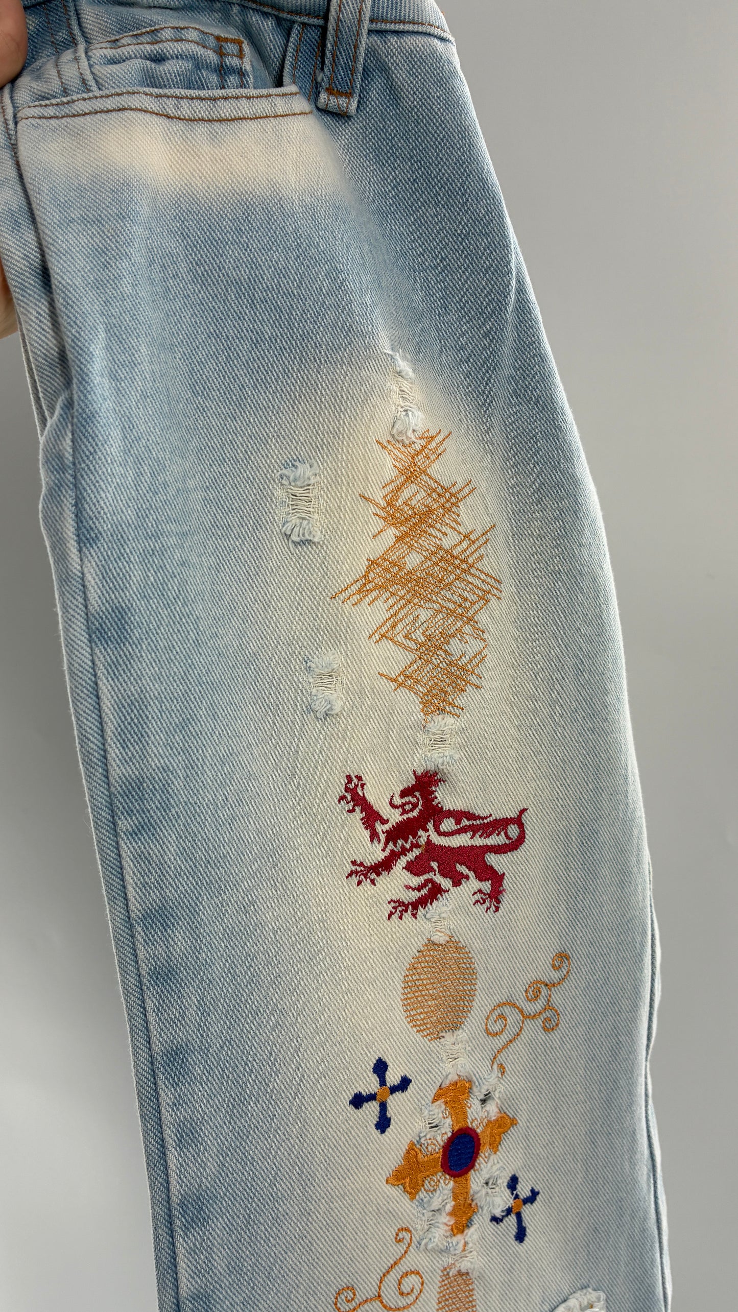 Vintage SAWARY Light Wash Brazilian Jeans with Fade and Embroidered Details (38)