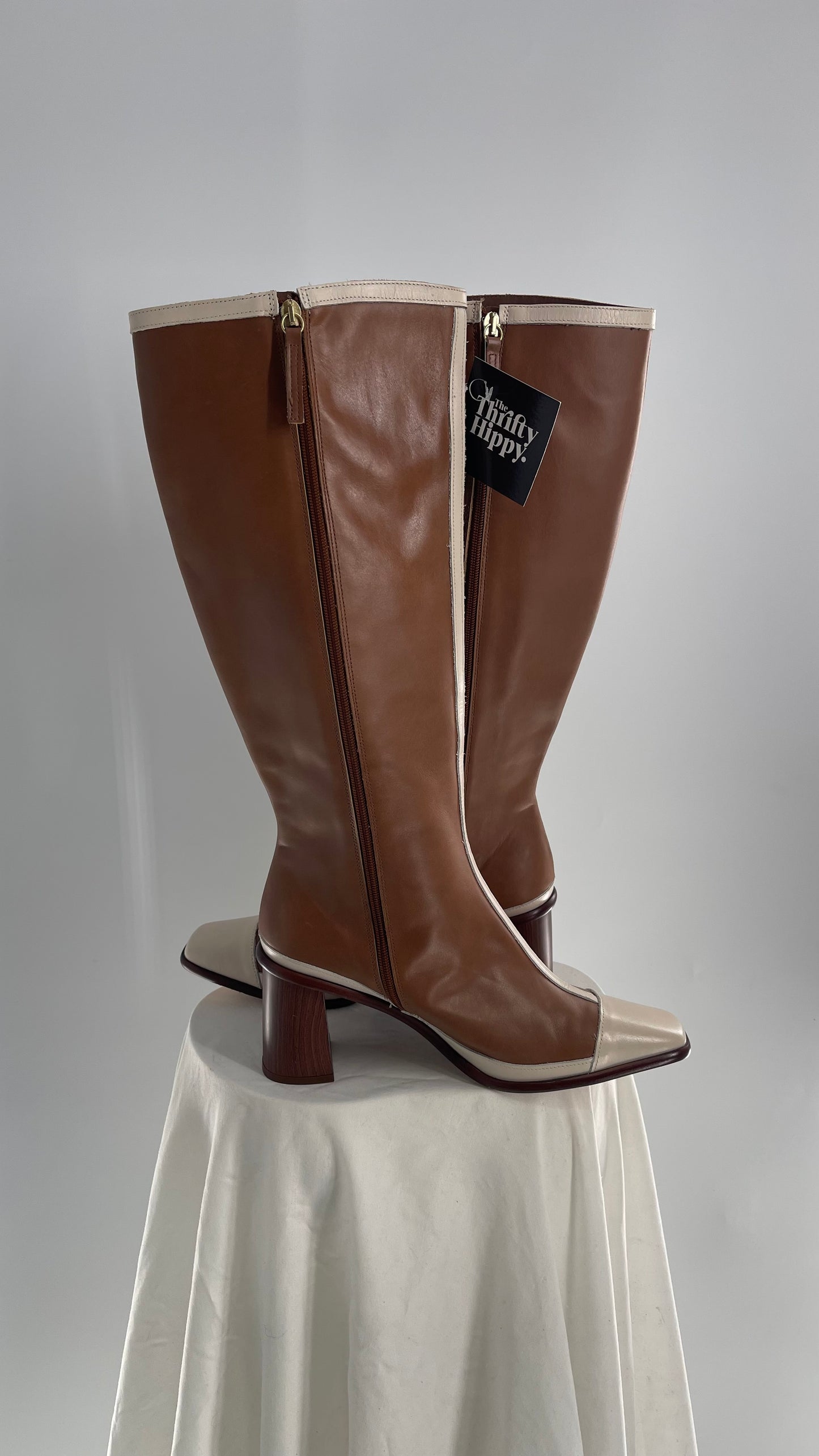 ALOHAS Brown and White Paneled Leather Booties (42)