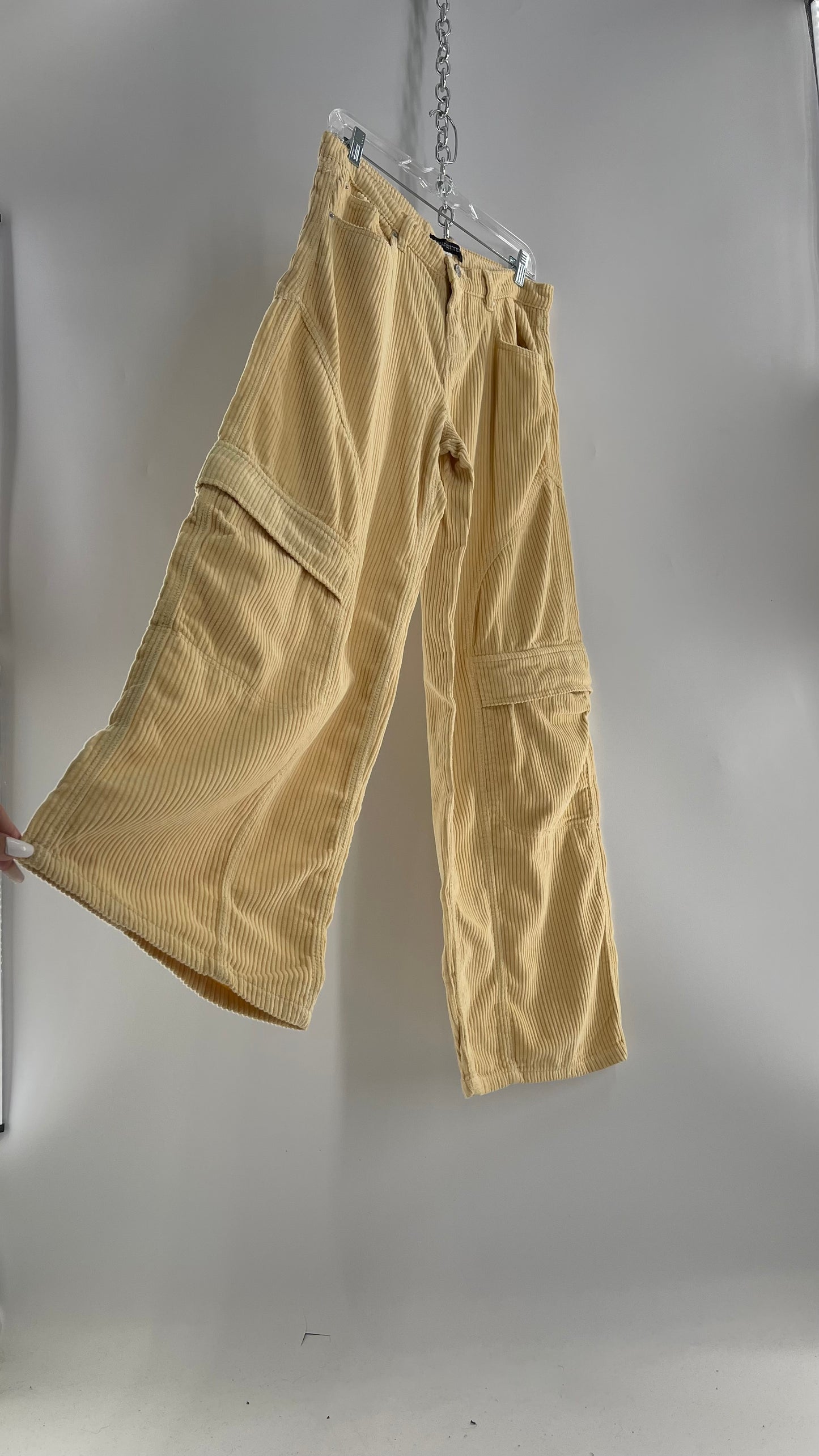 Urban Outfitters Yellow Corduroy Wide Leg Cargo Carpenter Pant (28)