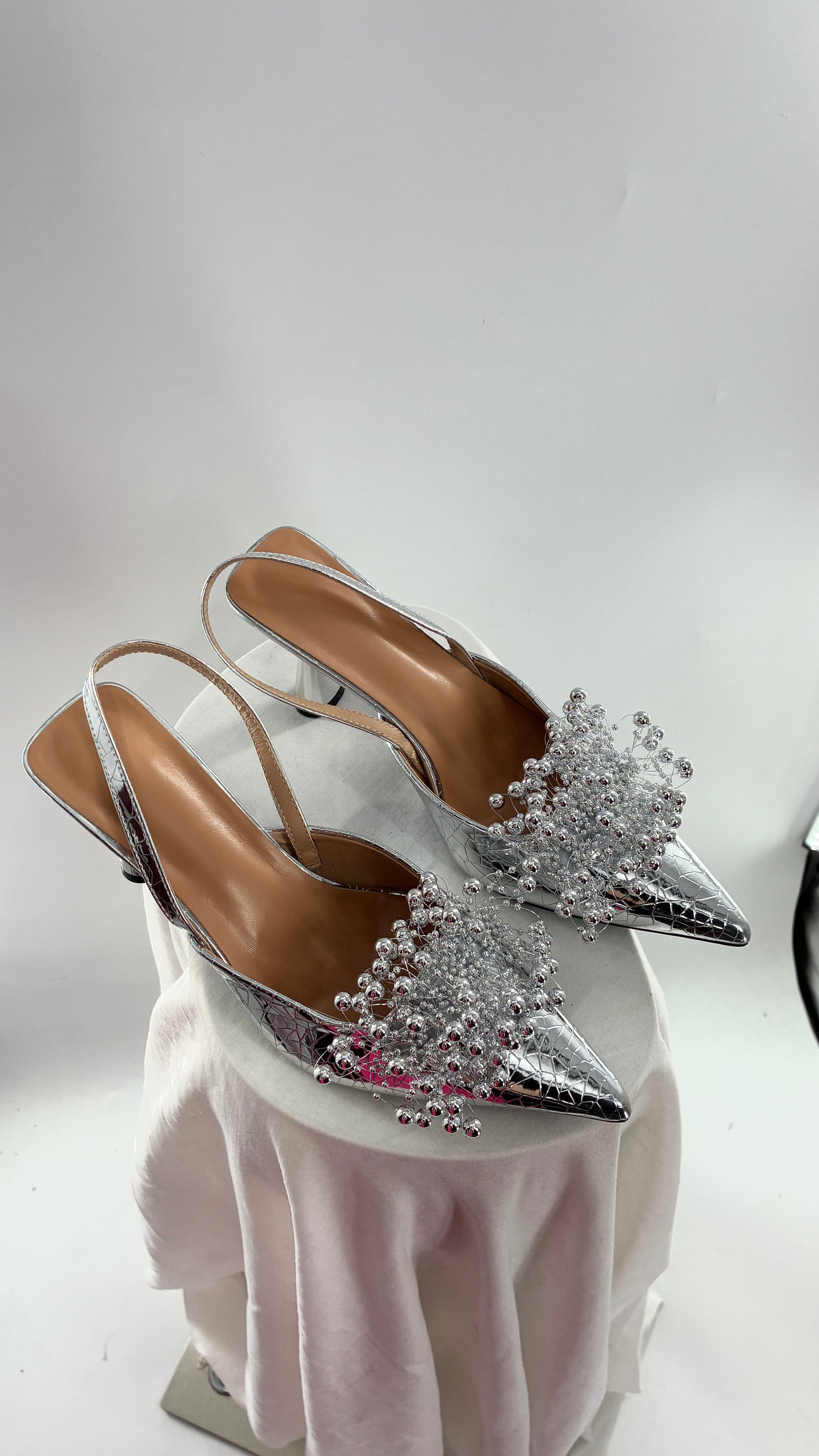Chrome Silver Pointed Toe Slingback Kitten Heels with Abstract Detail (42)