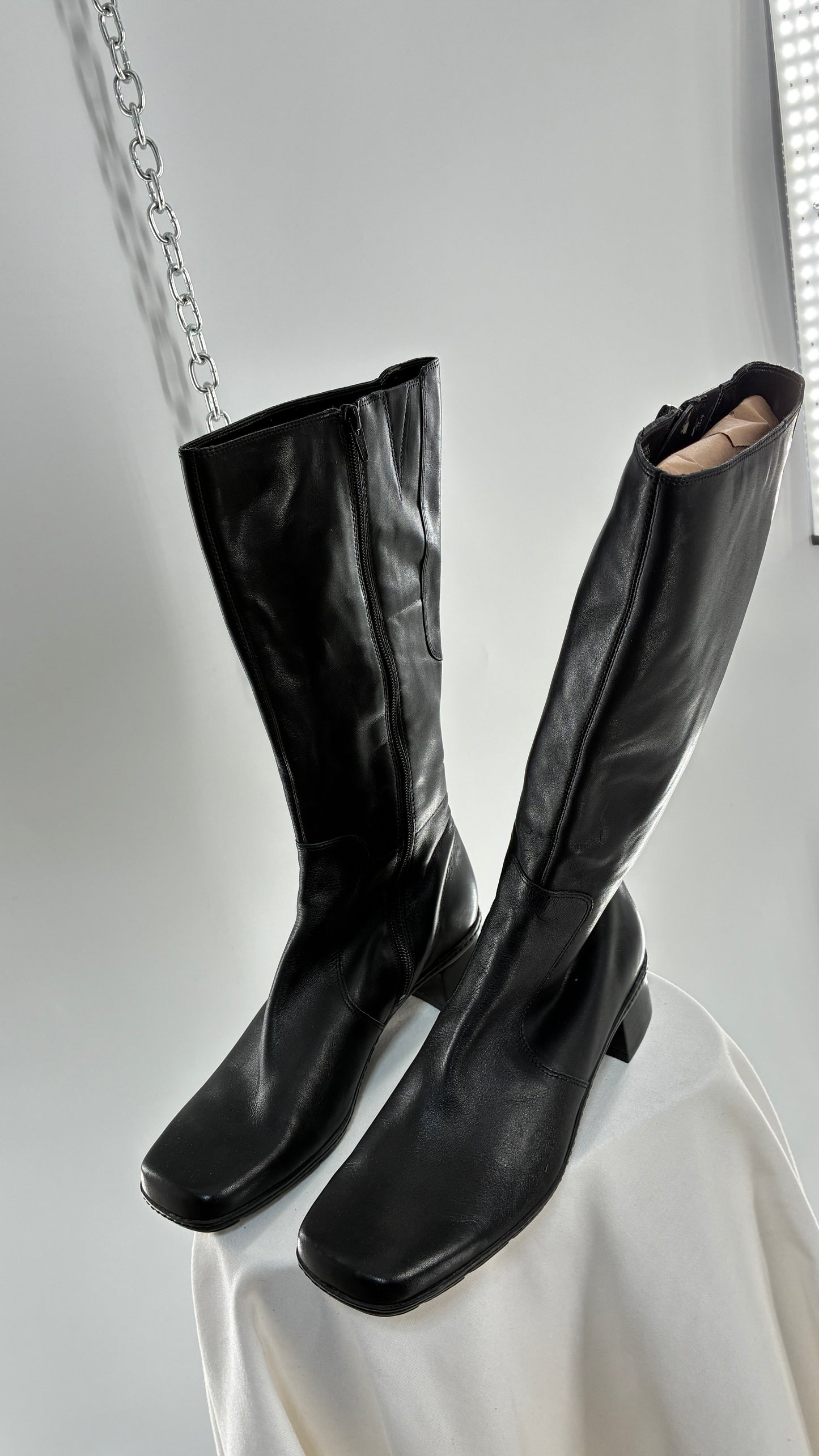 Vintage BANDOLINO 1990s Black Square Toe Boots (9.5)