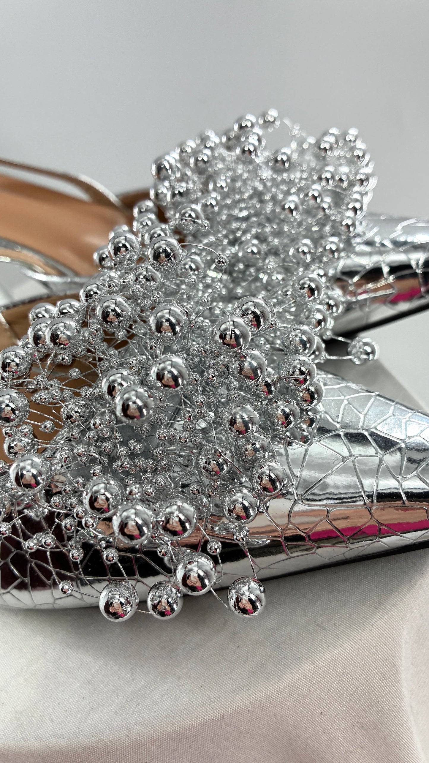 Chrome Silver Pointed Toe Slingback Kitten Heels with Abstract Detail (42)