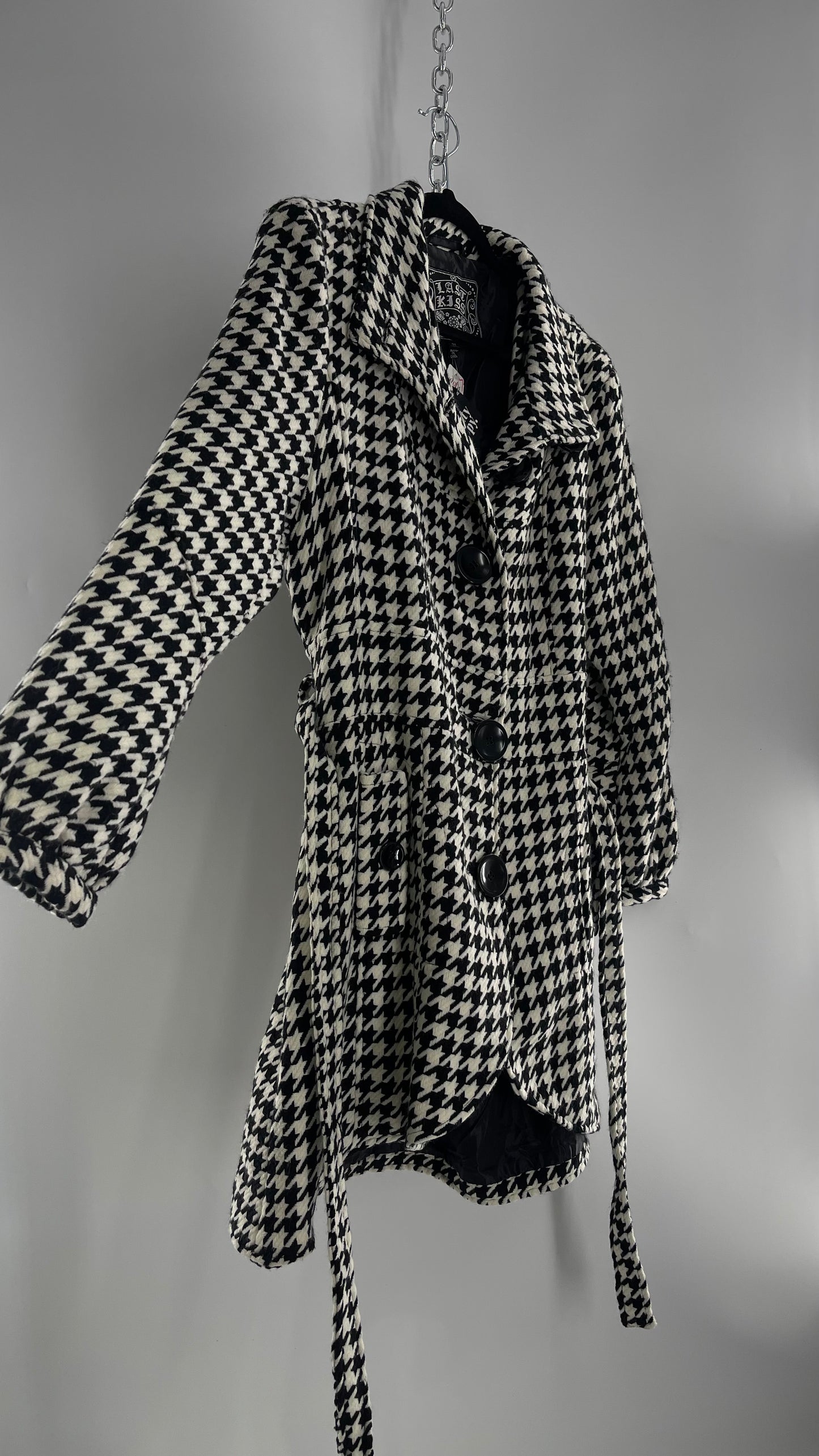 Deadstock Vintage Last Kiss Houndstooth Coat with Bubble Sleeve, Waist Tie, and Sweeping Hem (XXL)