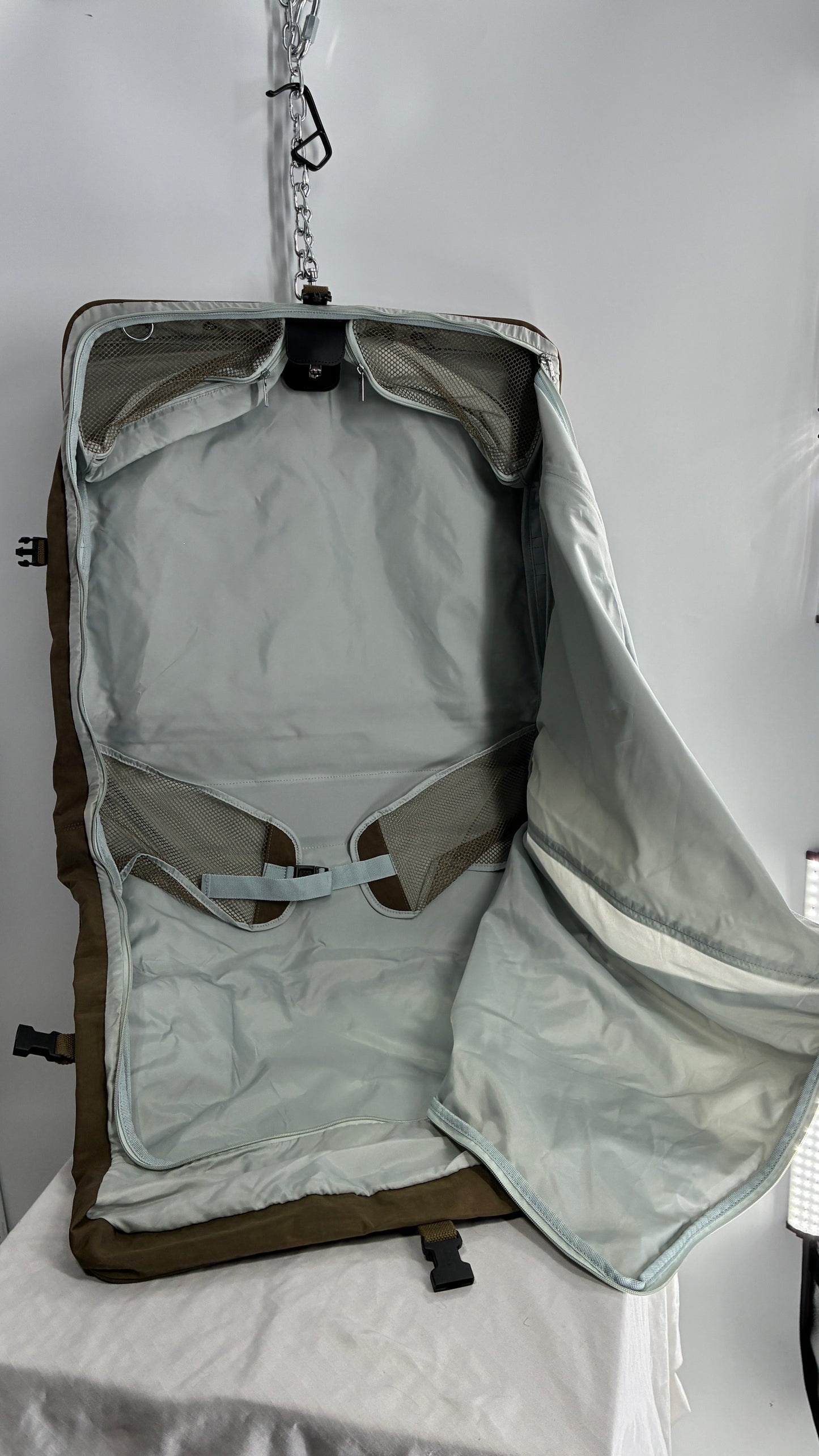 Vintage KIPLING Folding Travel Clothing Organizer Garment Bag