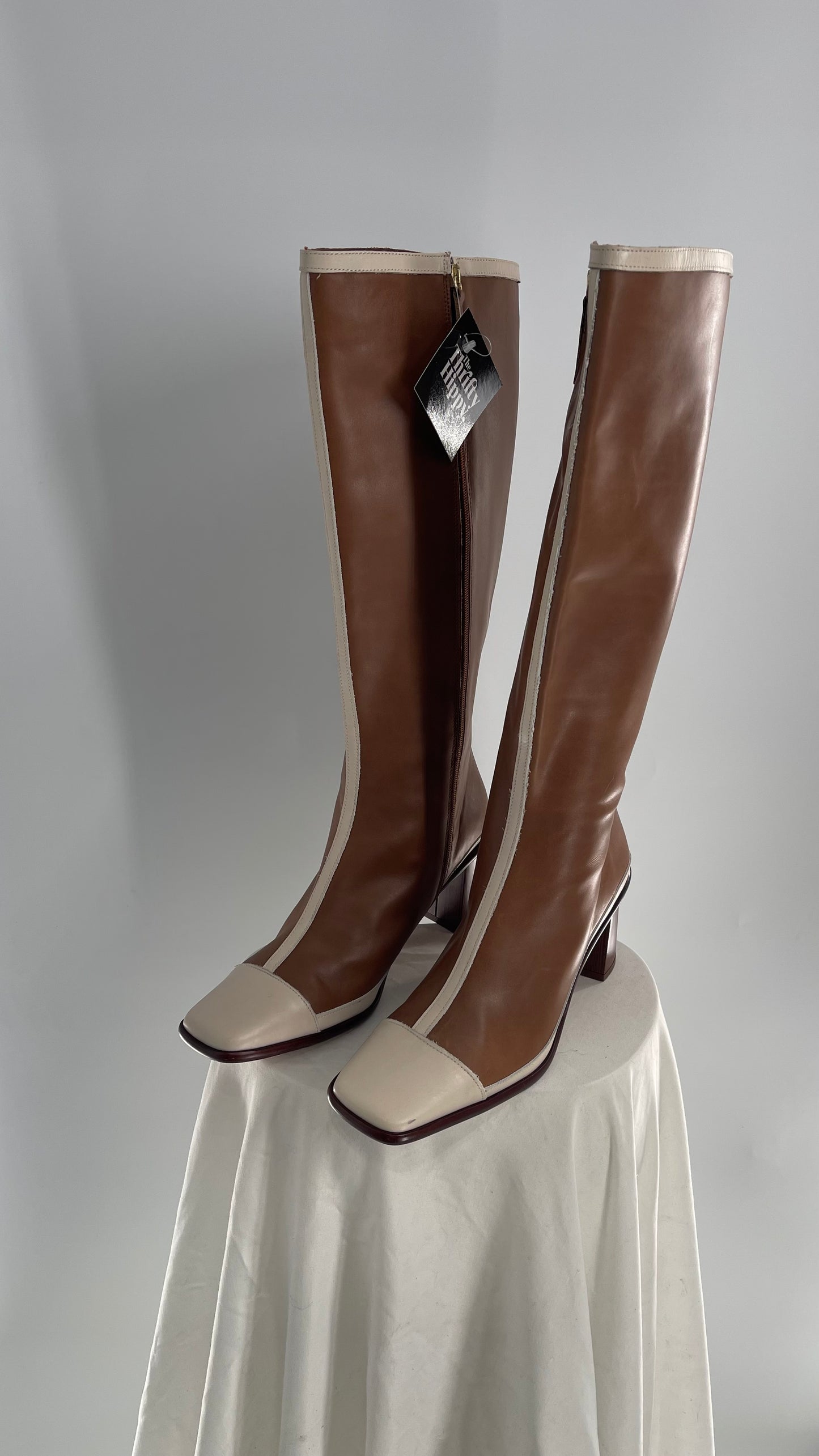 ALOHAS Brown and White Paneled Leather Booties (42)