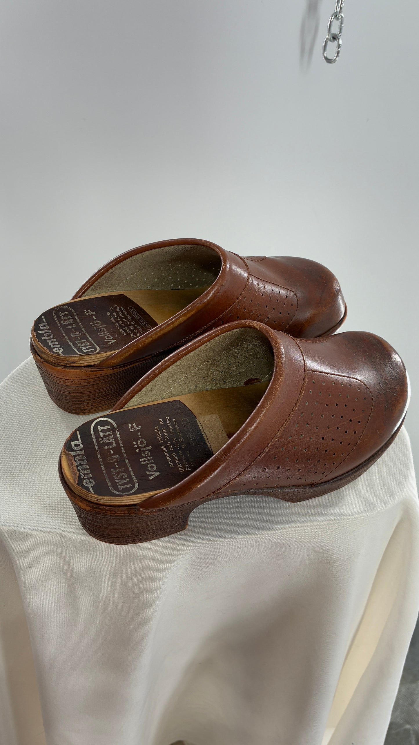 Vintage EMBLA 1970s Brown Leather, Wooden Clogs (37)