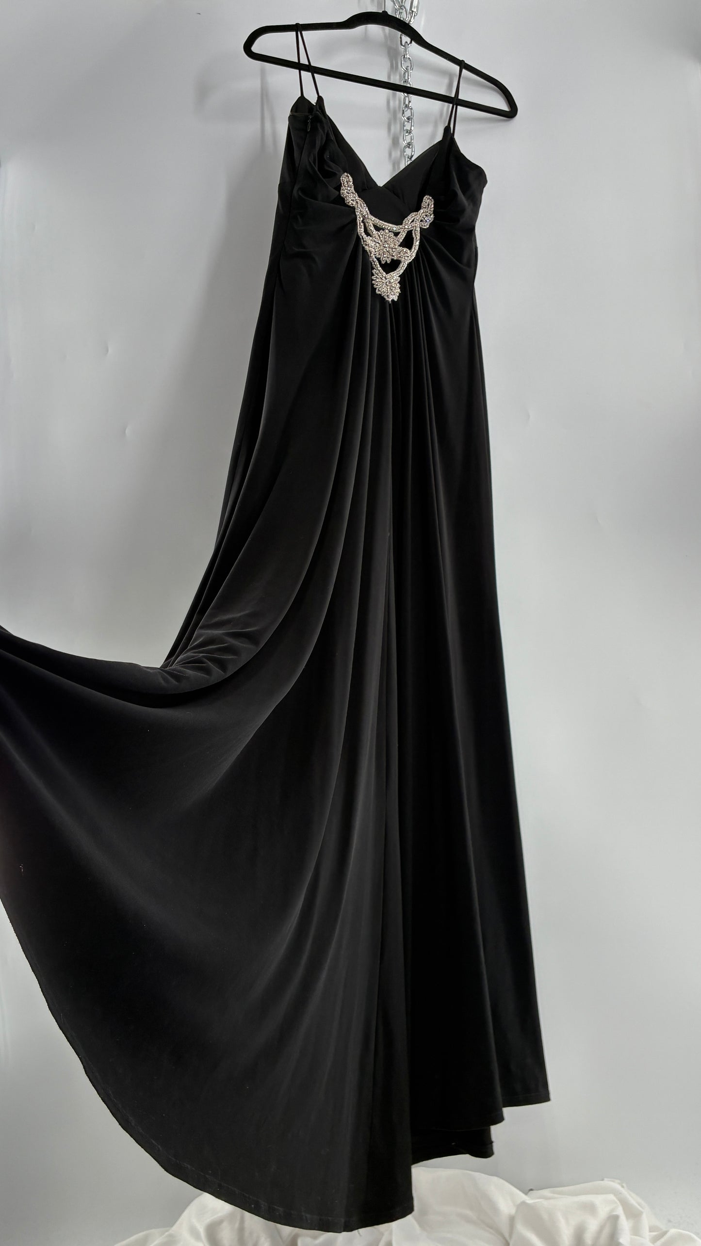 Vintage JS COLLECTION Black Full Length Gown with Jeweled Appliqué and Pleated Back (12)